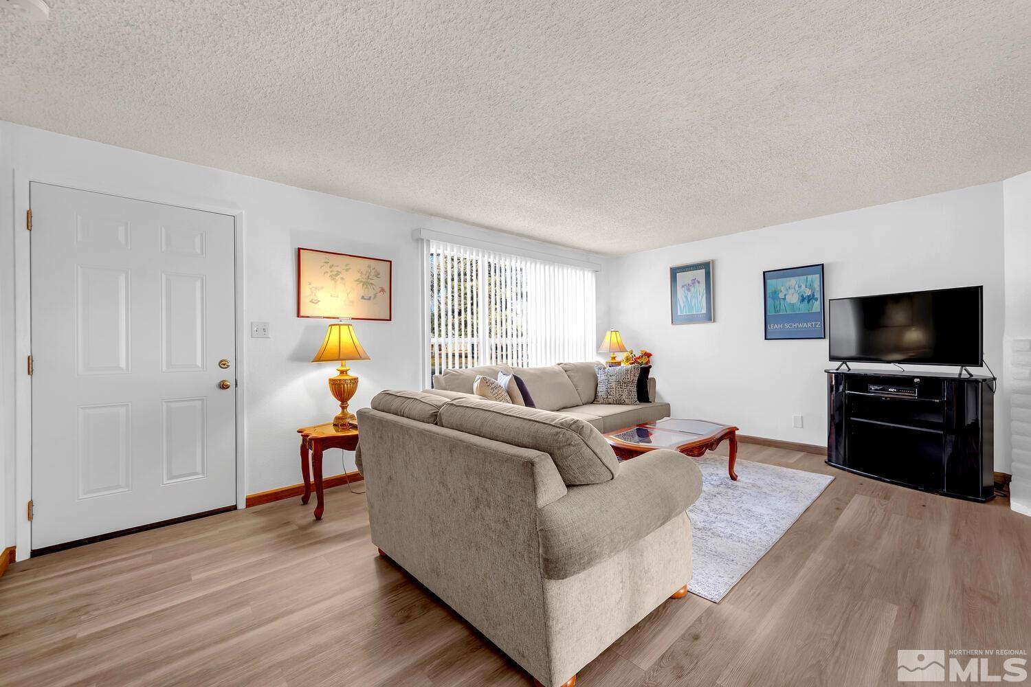 Photo #3: 250001119 Listing 