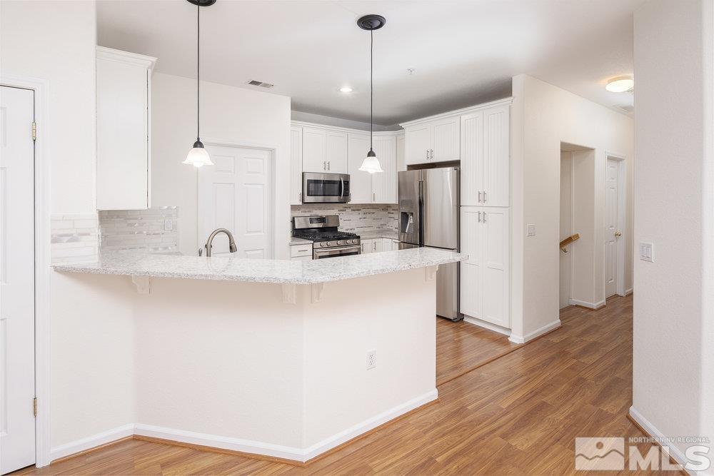 Photo #8: 250001168 Listing: Photo #8