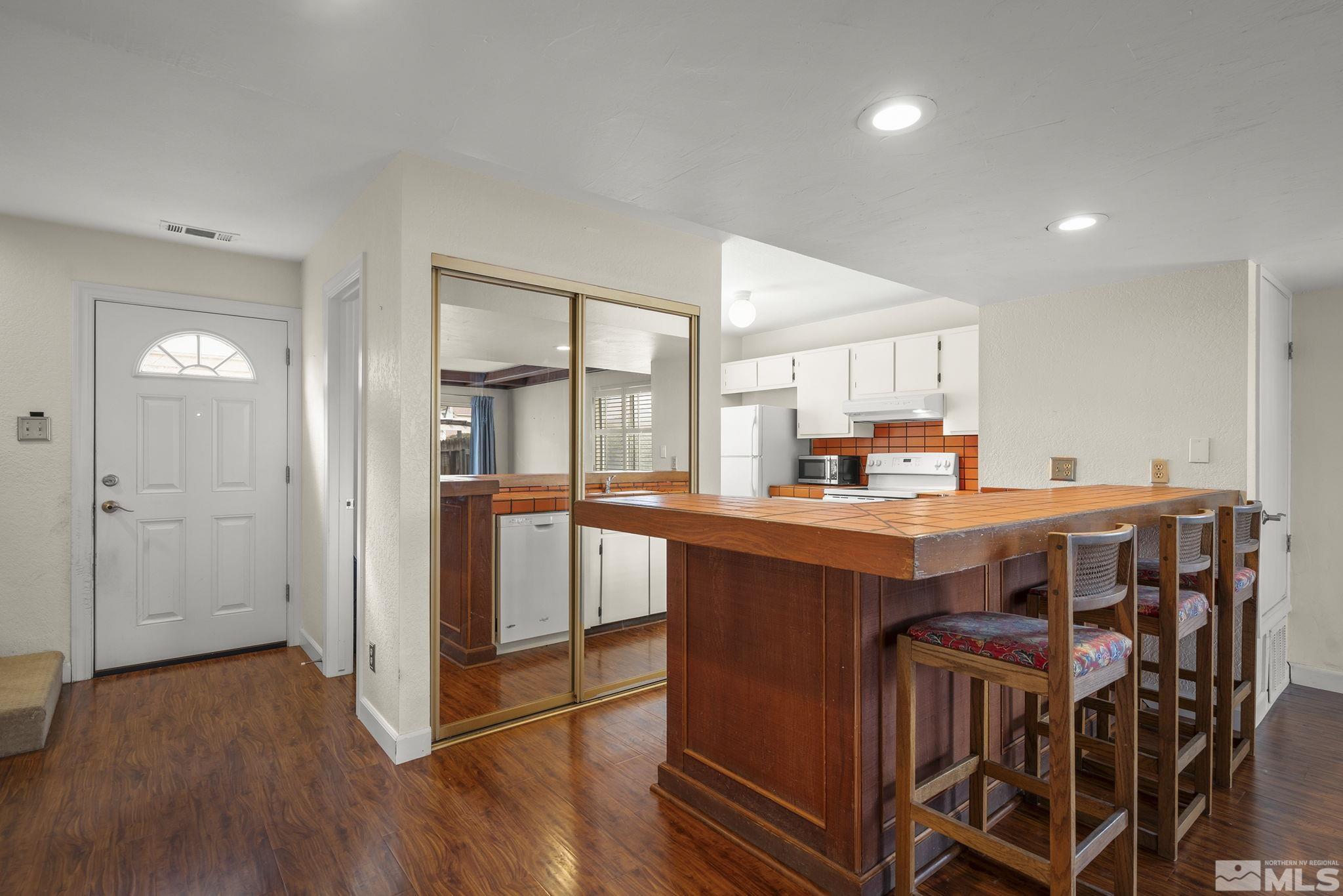 Photo #5: 250001393 Listing 
