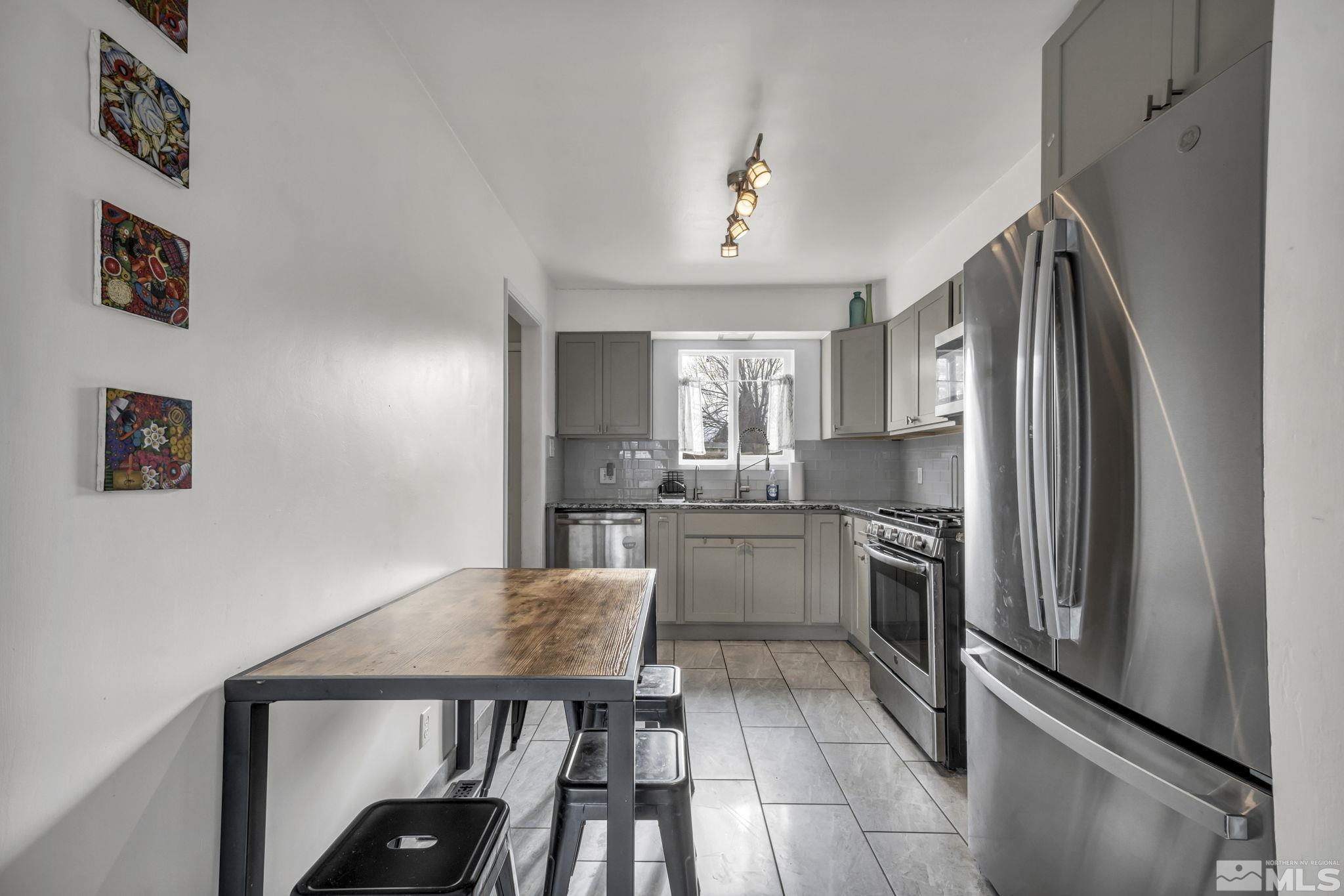 Photo #5: 250001405 Listing 