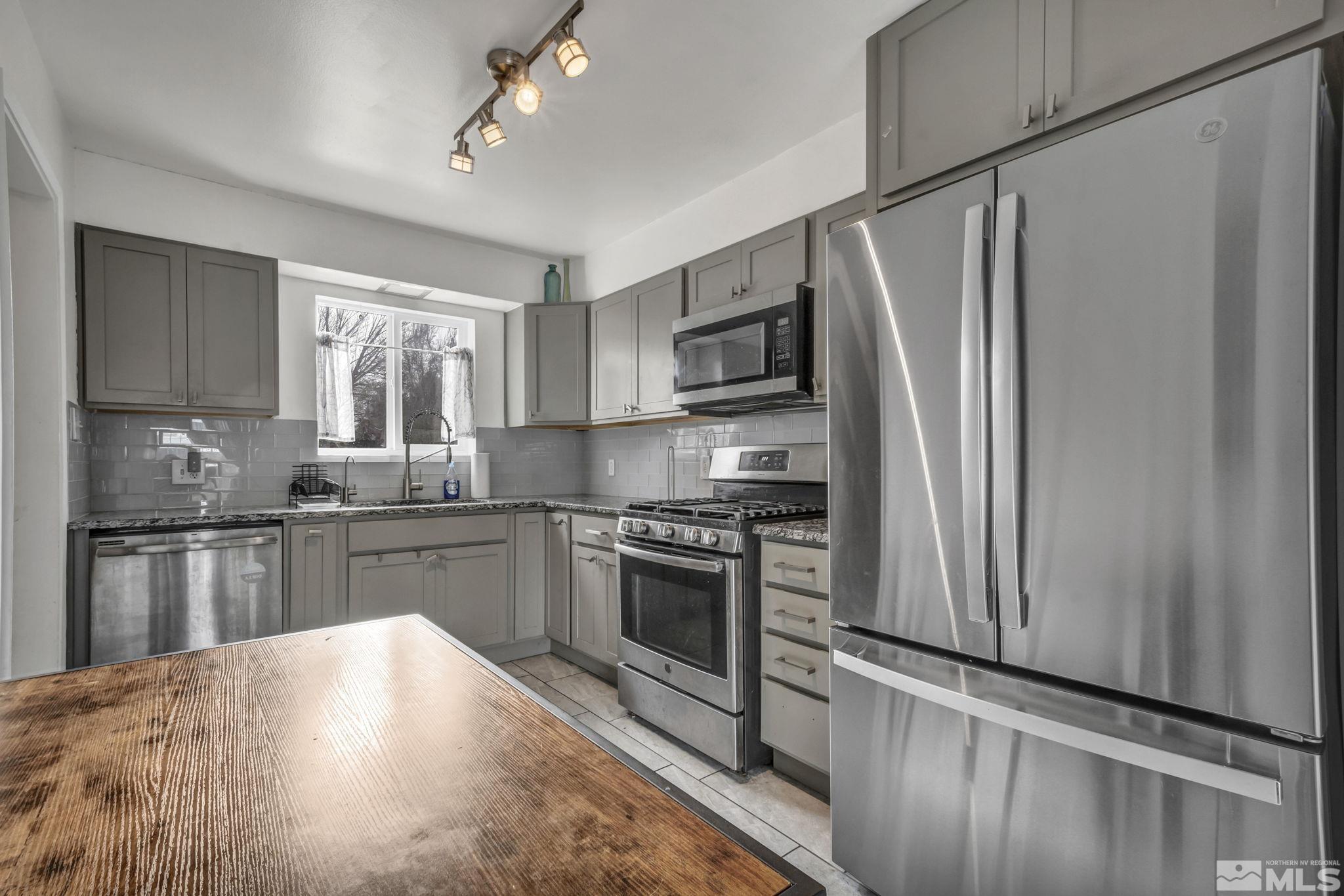 Photo #6: 250001405 Listing 