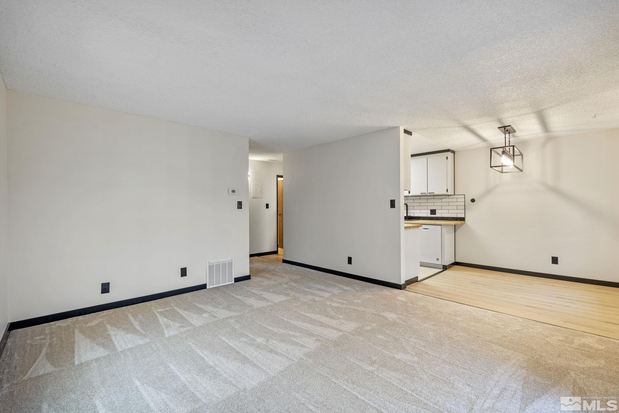 Photo #10: 250001458 Listing: Photo #10