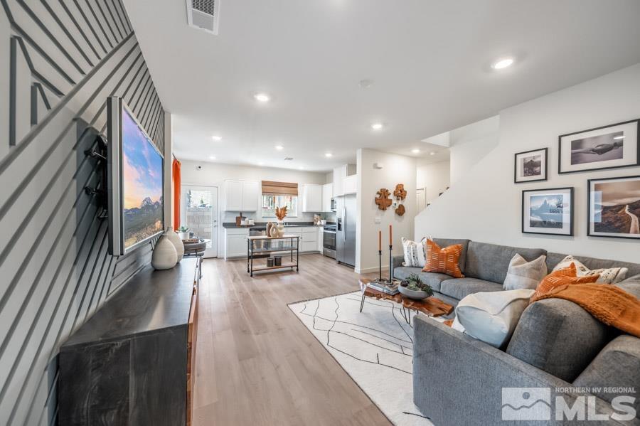 Photo #3: 250001495 Listing 