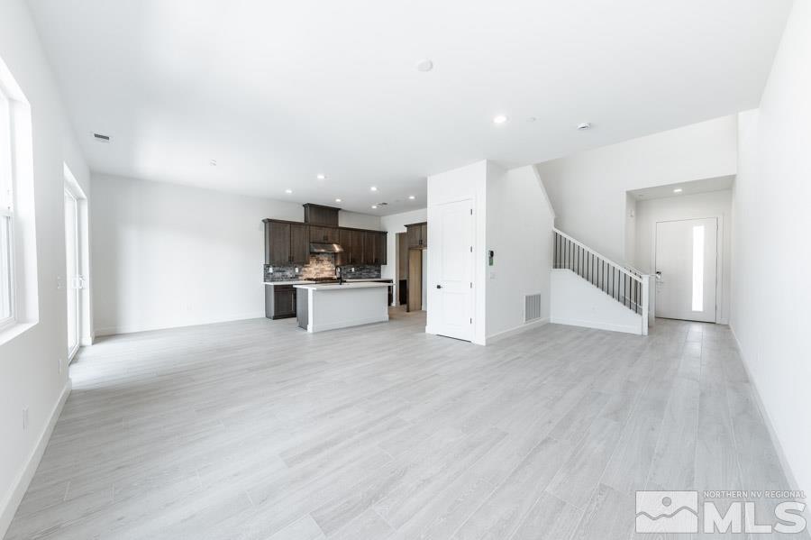 Photo #5: 250001548 Listing 