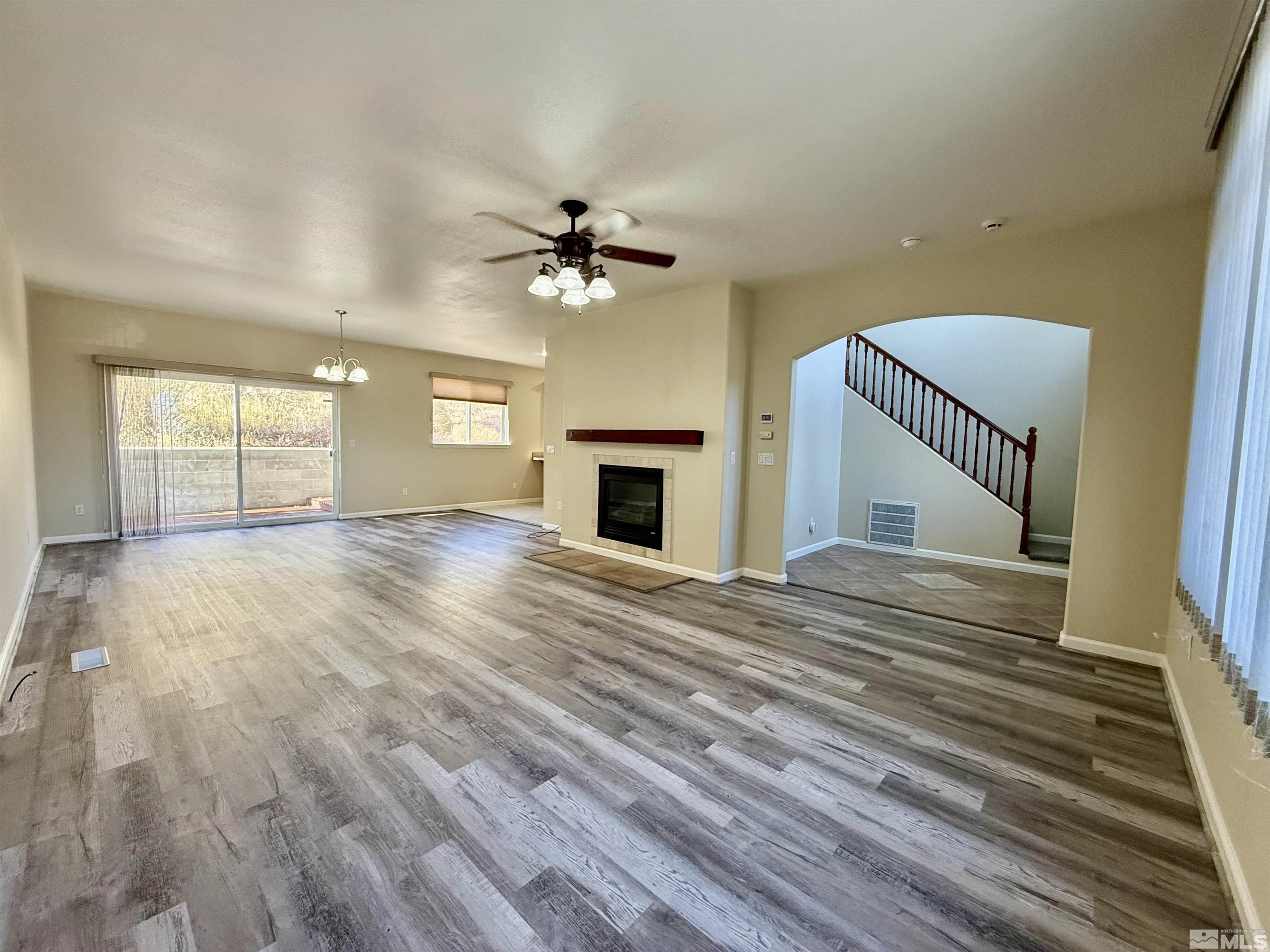 Photo #3: 250001549 Listing 