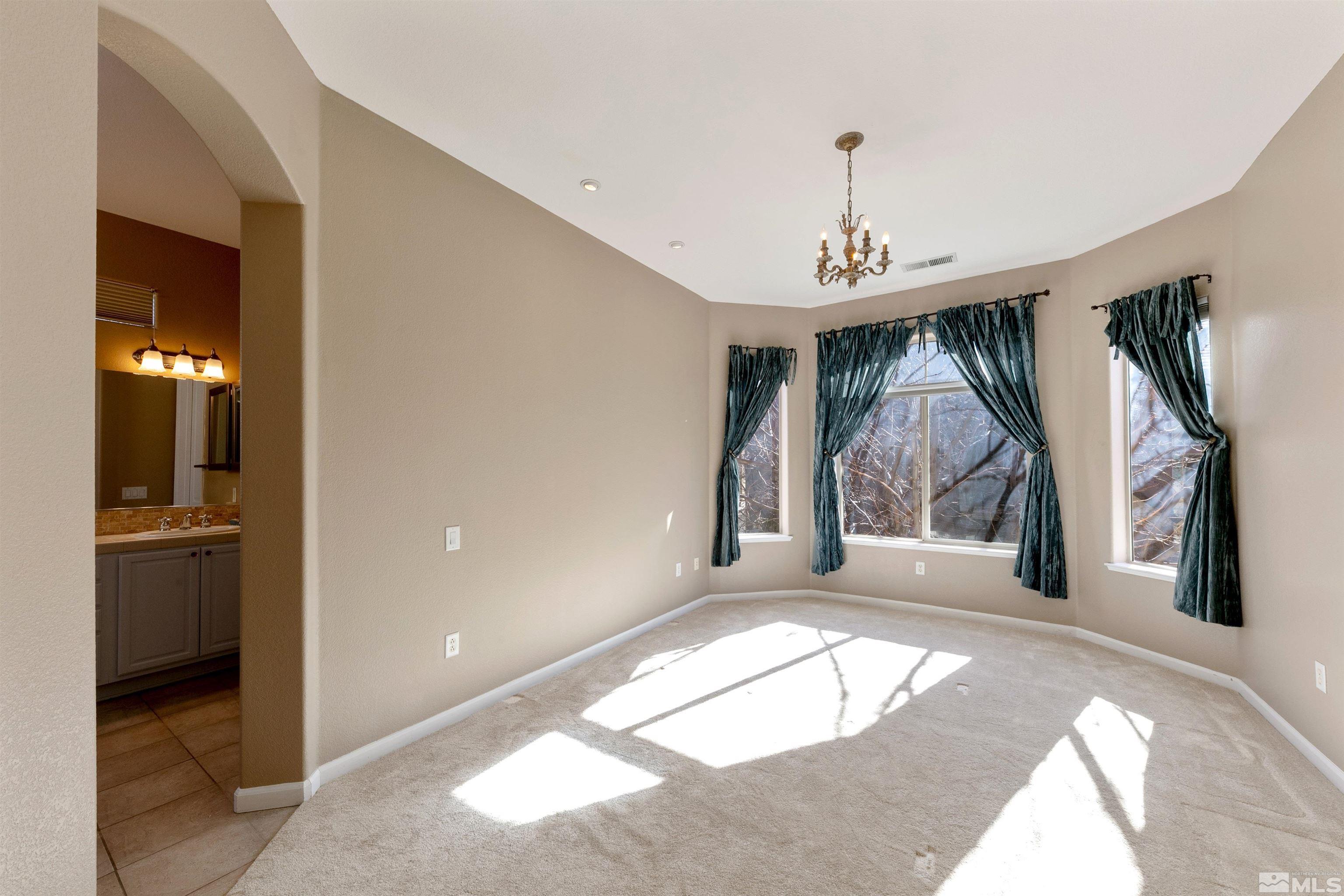 Photo #3: 250001559 Listing 