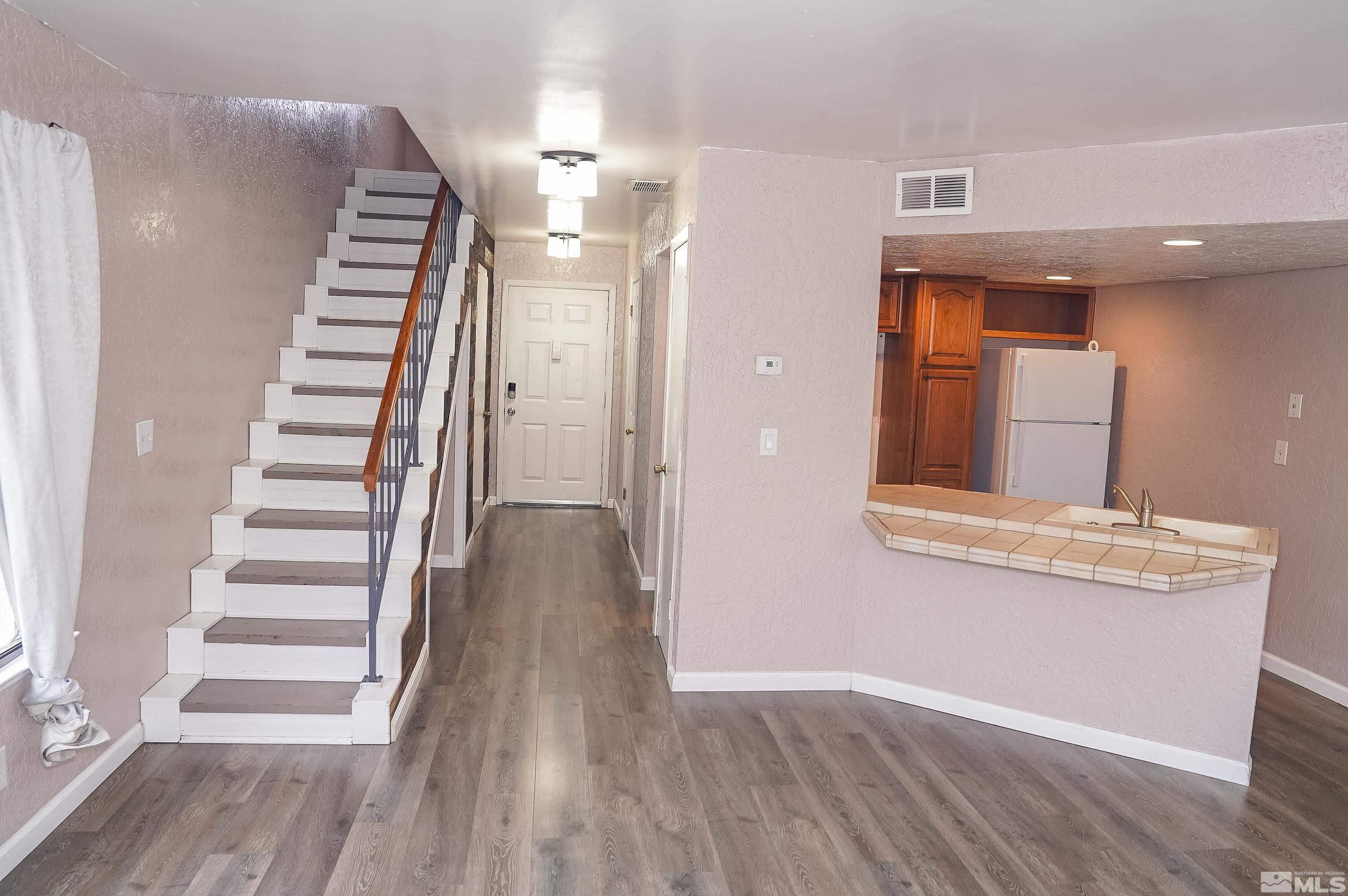 Photo #5: 250001600 Listing: Photo #5
