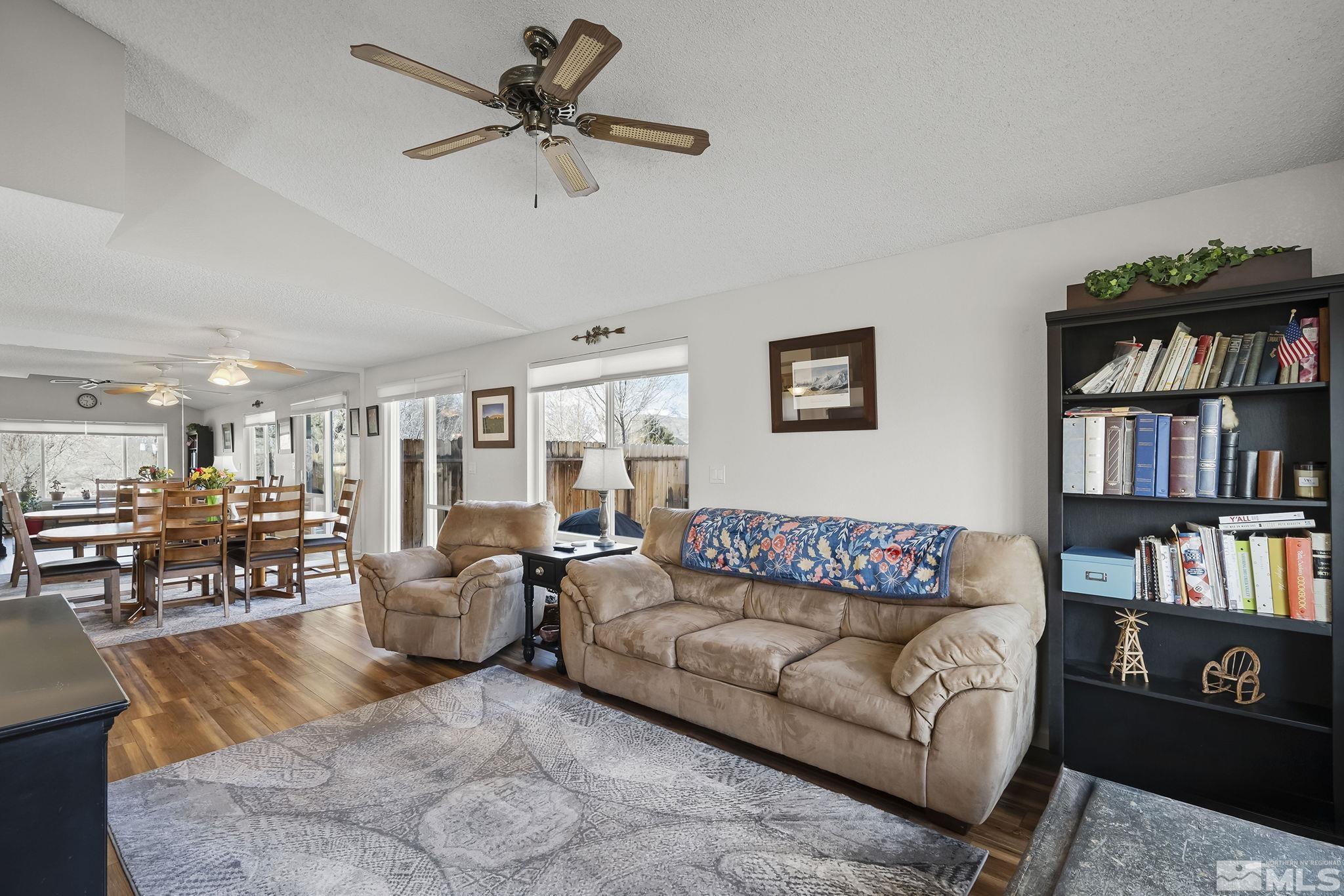 Photo #2: 250001607 Listing 