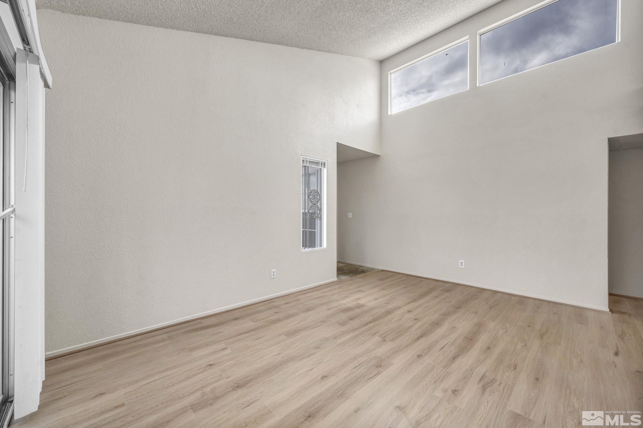 Photo #4: 250001688 Listing: Photo #4