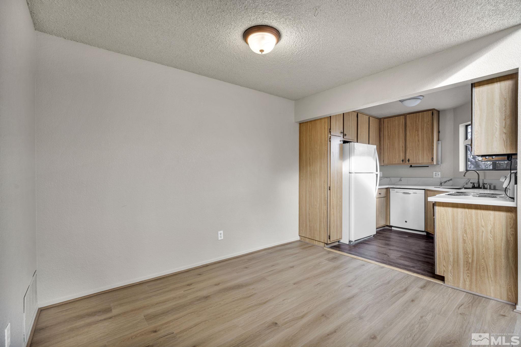 Photo #7: 250001688 Listing: Photo #7
