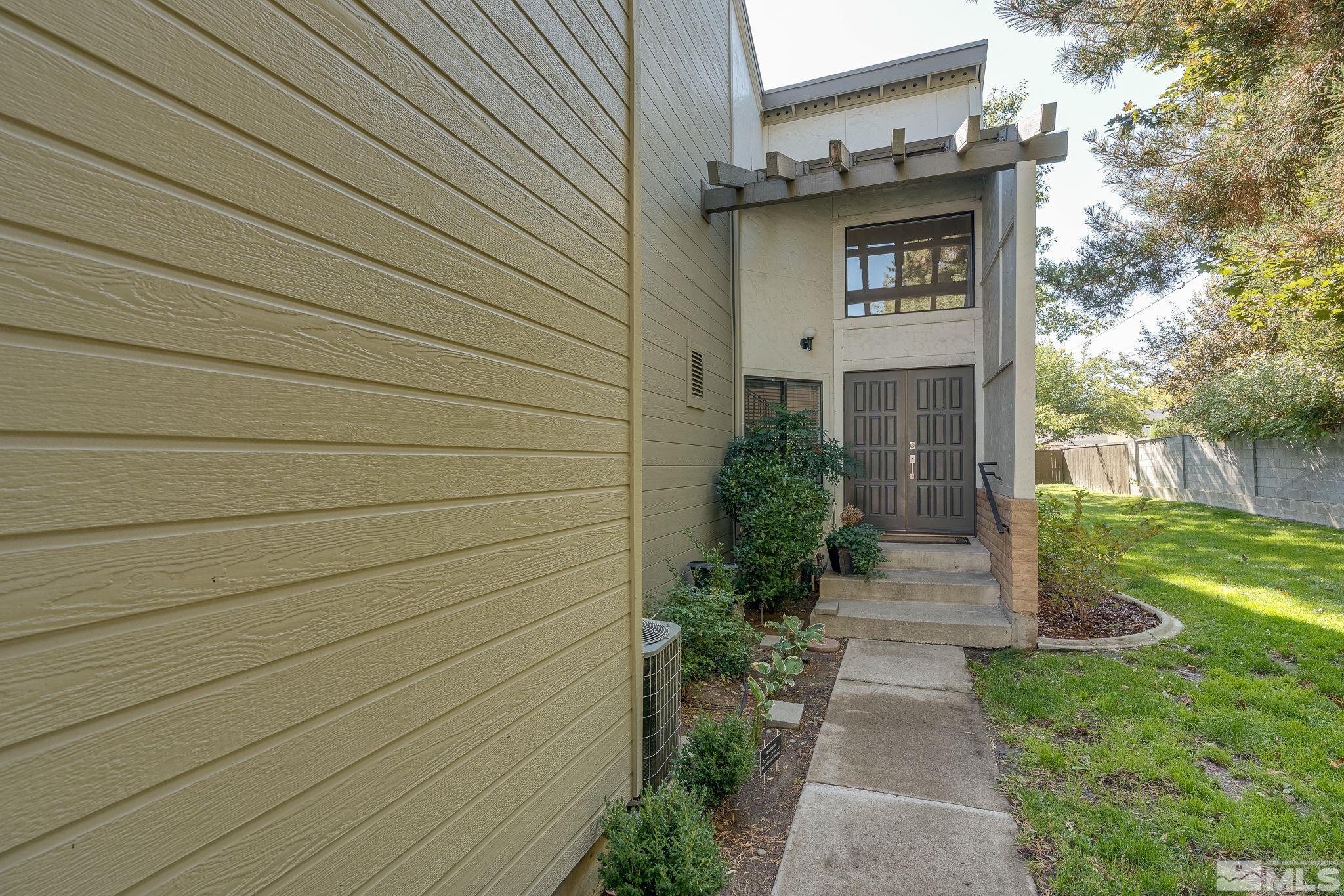 Photo #3: 250001698 Listing 