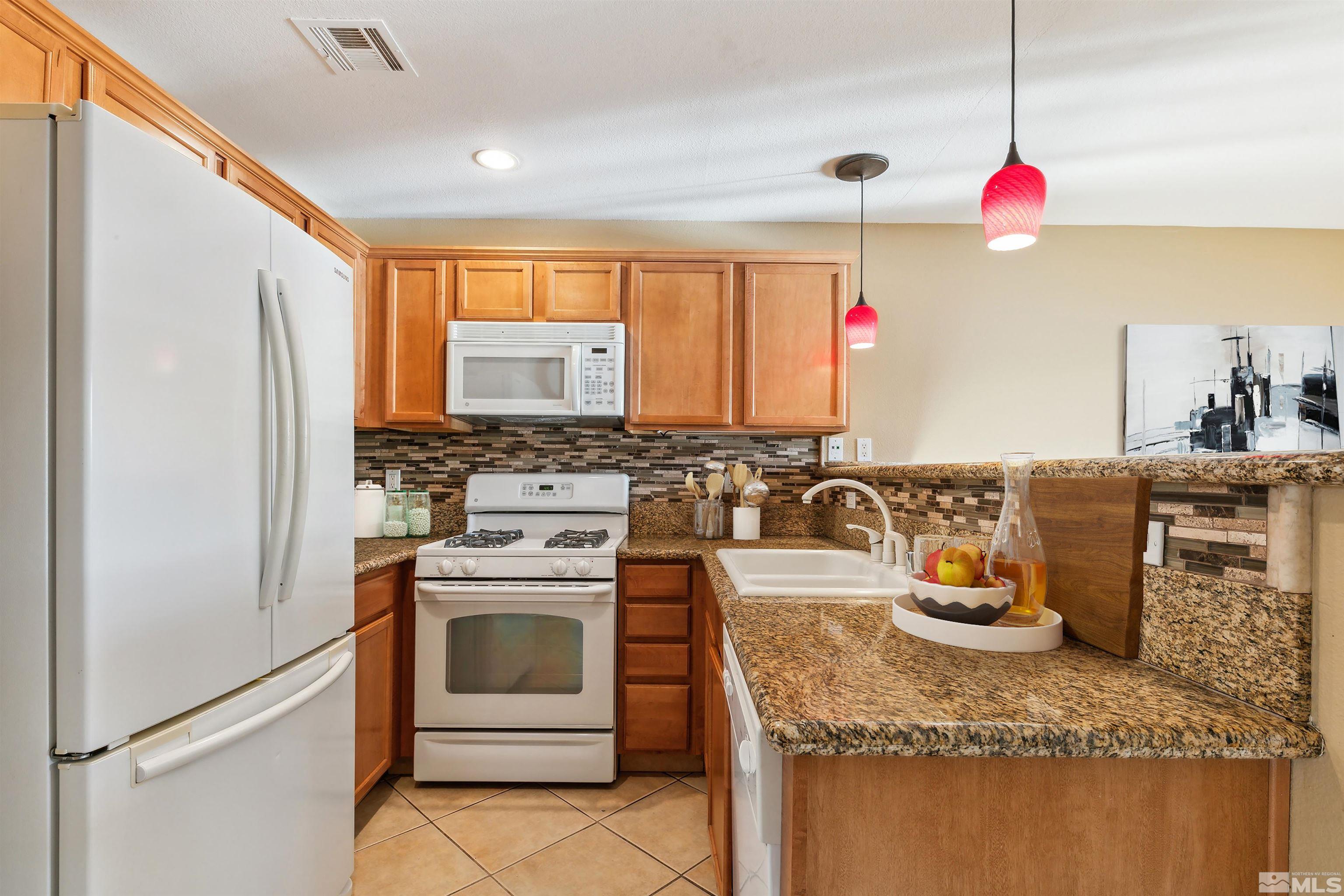 Photo #4: 250001761 Listing 