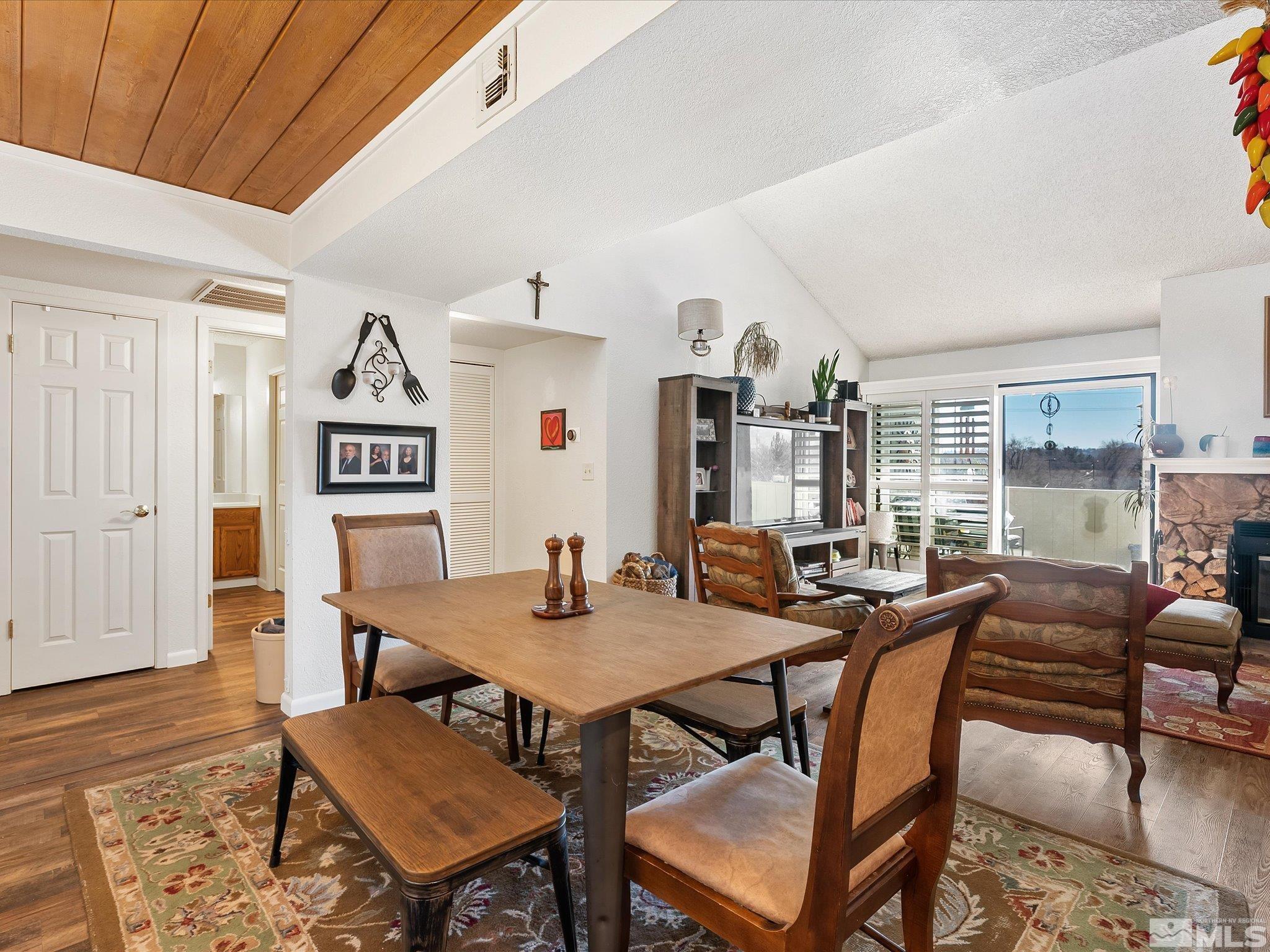 Photo #5: 250001857 Listing 