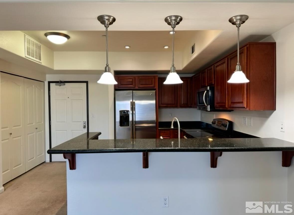 Photo #2: 250001938 Listing 