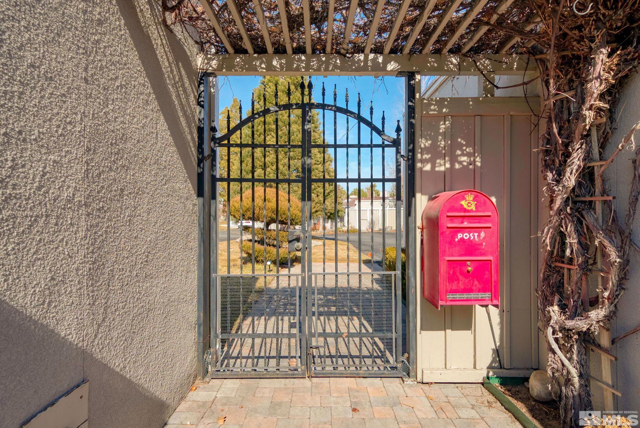 Photo #2: 250001970 Listing 