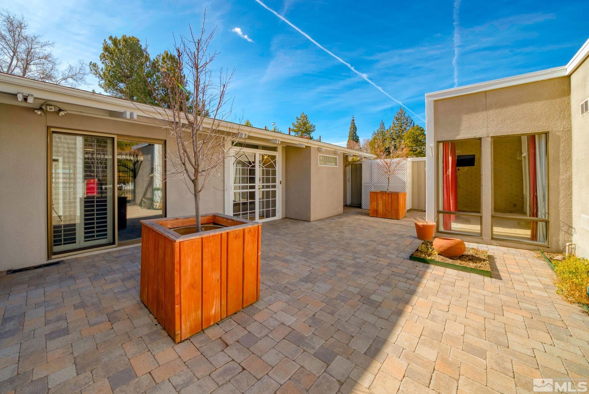 Photo #3: 250001970 Listing 