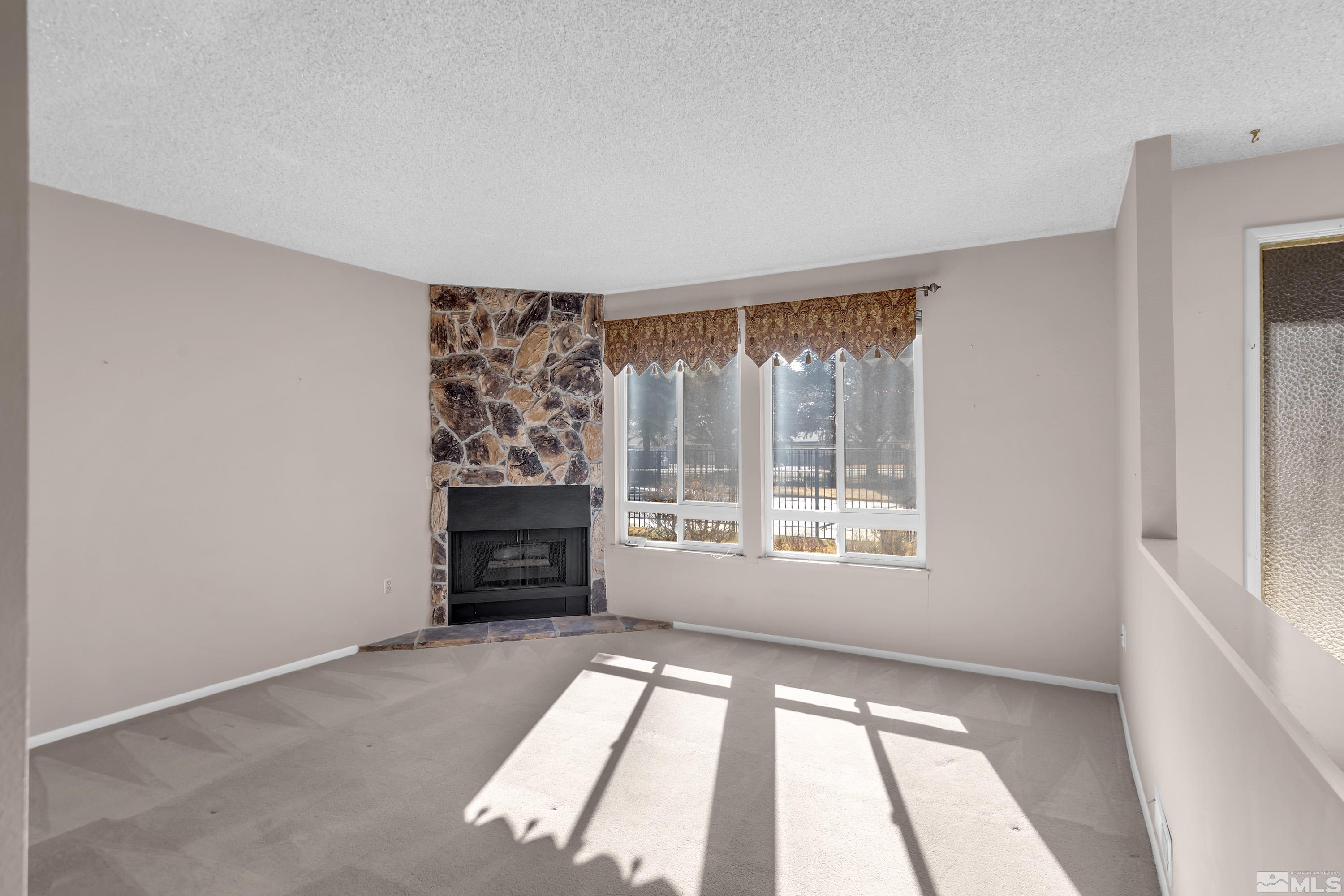 Photo #4: 250002048 Listing 