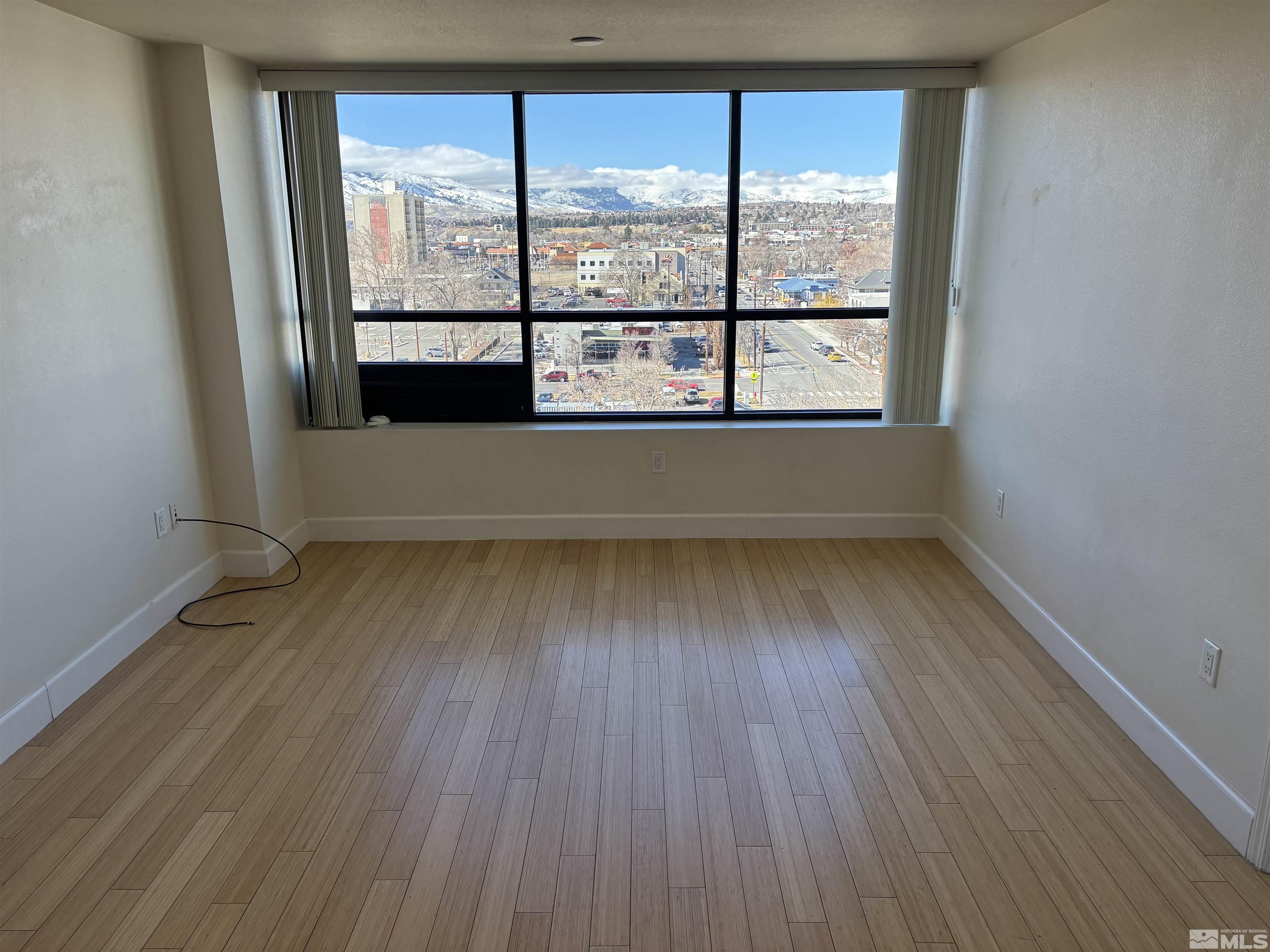 Photo #5: 250002056 Listing 