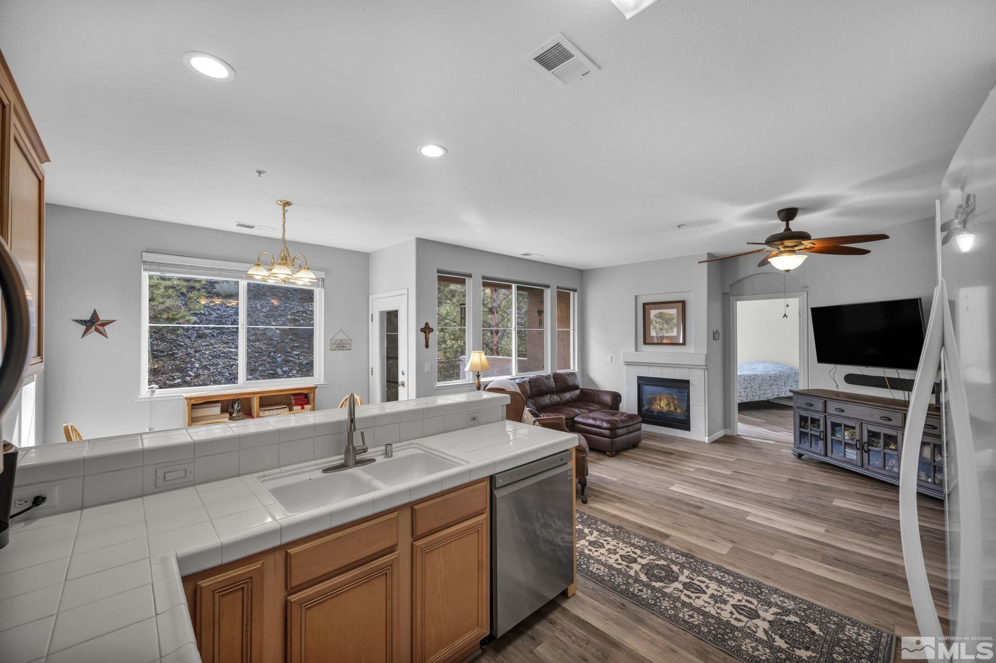 Photo #4: 250002106 Listing 