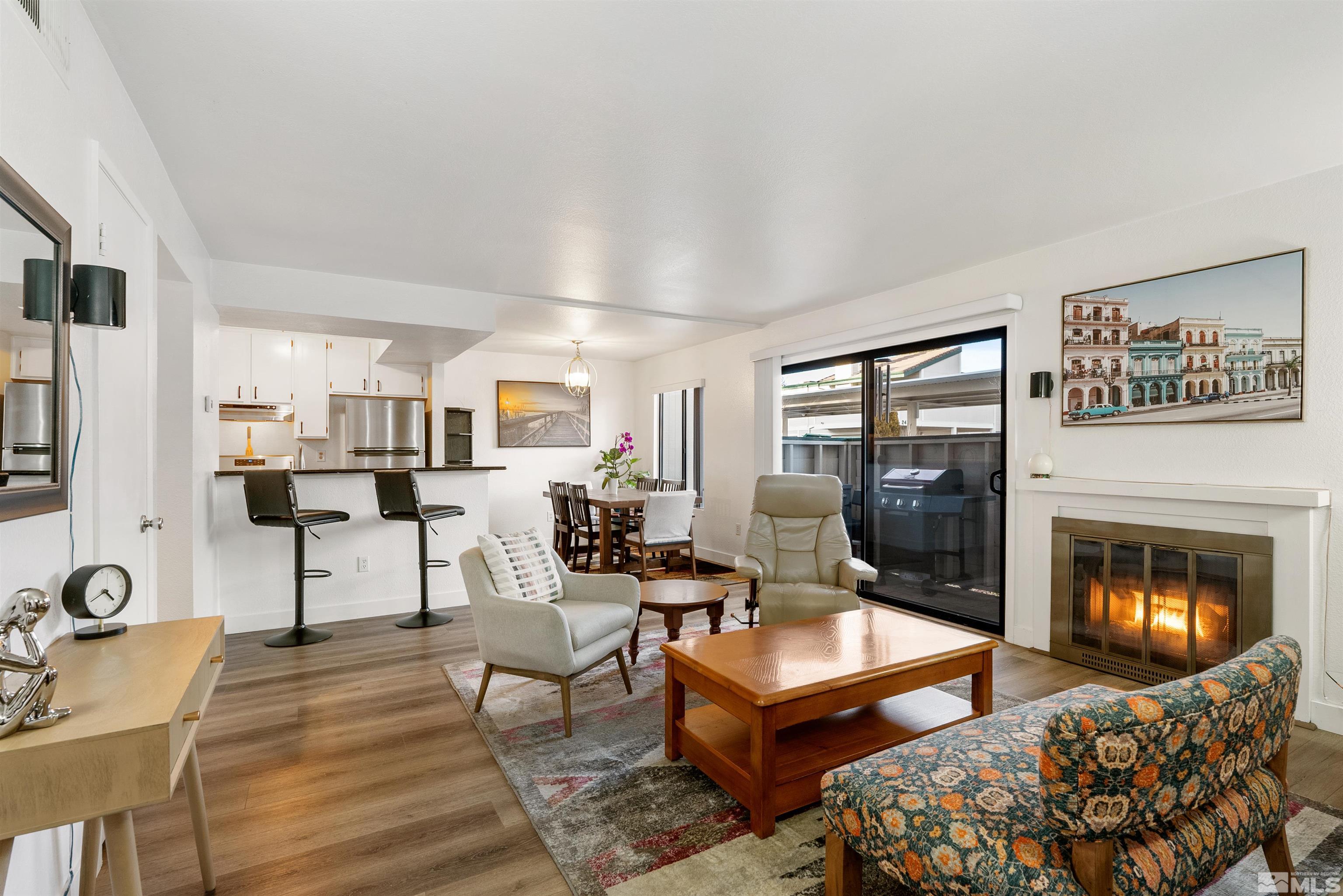 More Details about MLS # 250002110 : 2445 SYCAMORE GLEN DRIVE#6