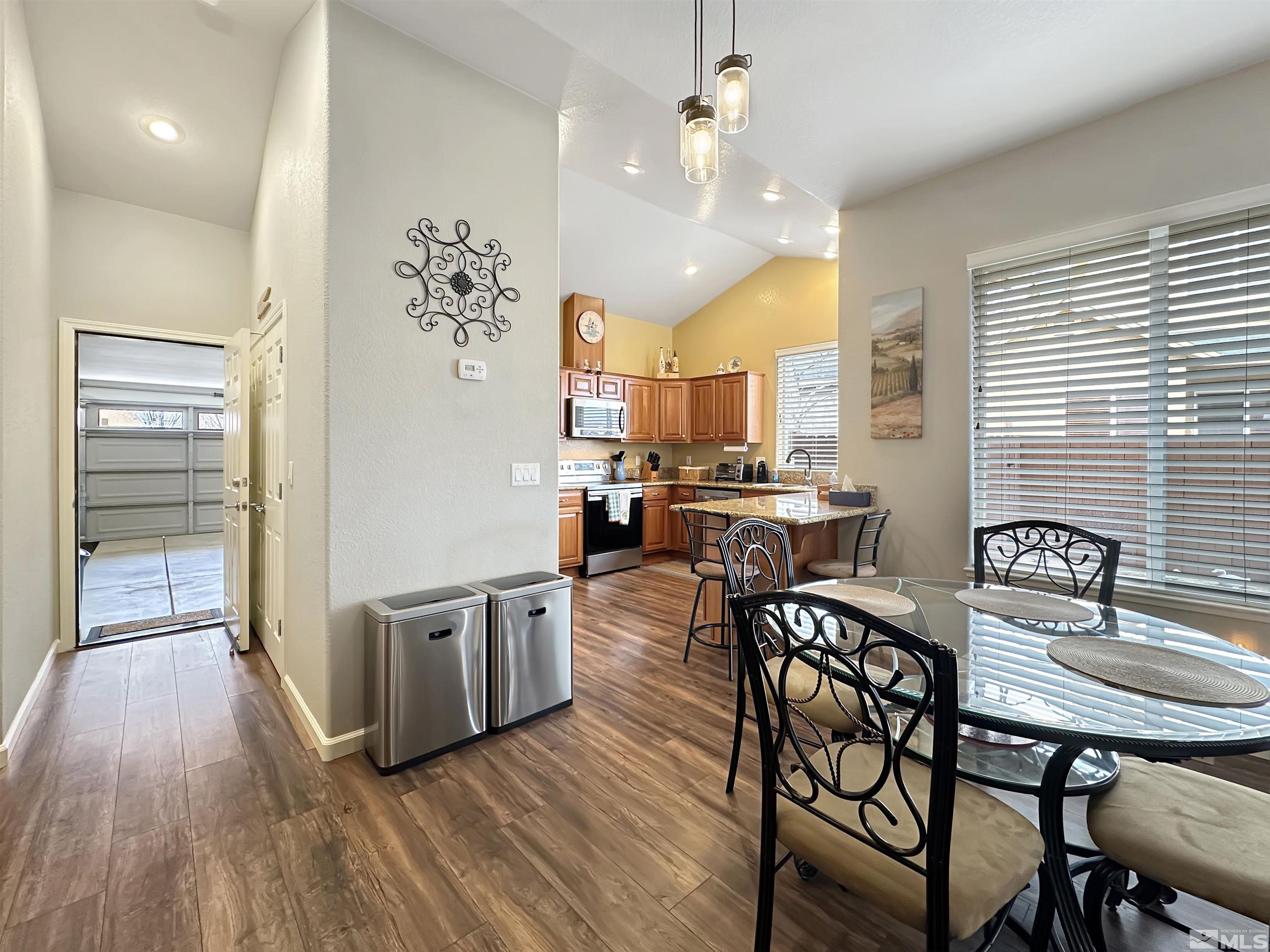Photo #3: 250002175 Listing 