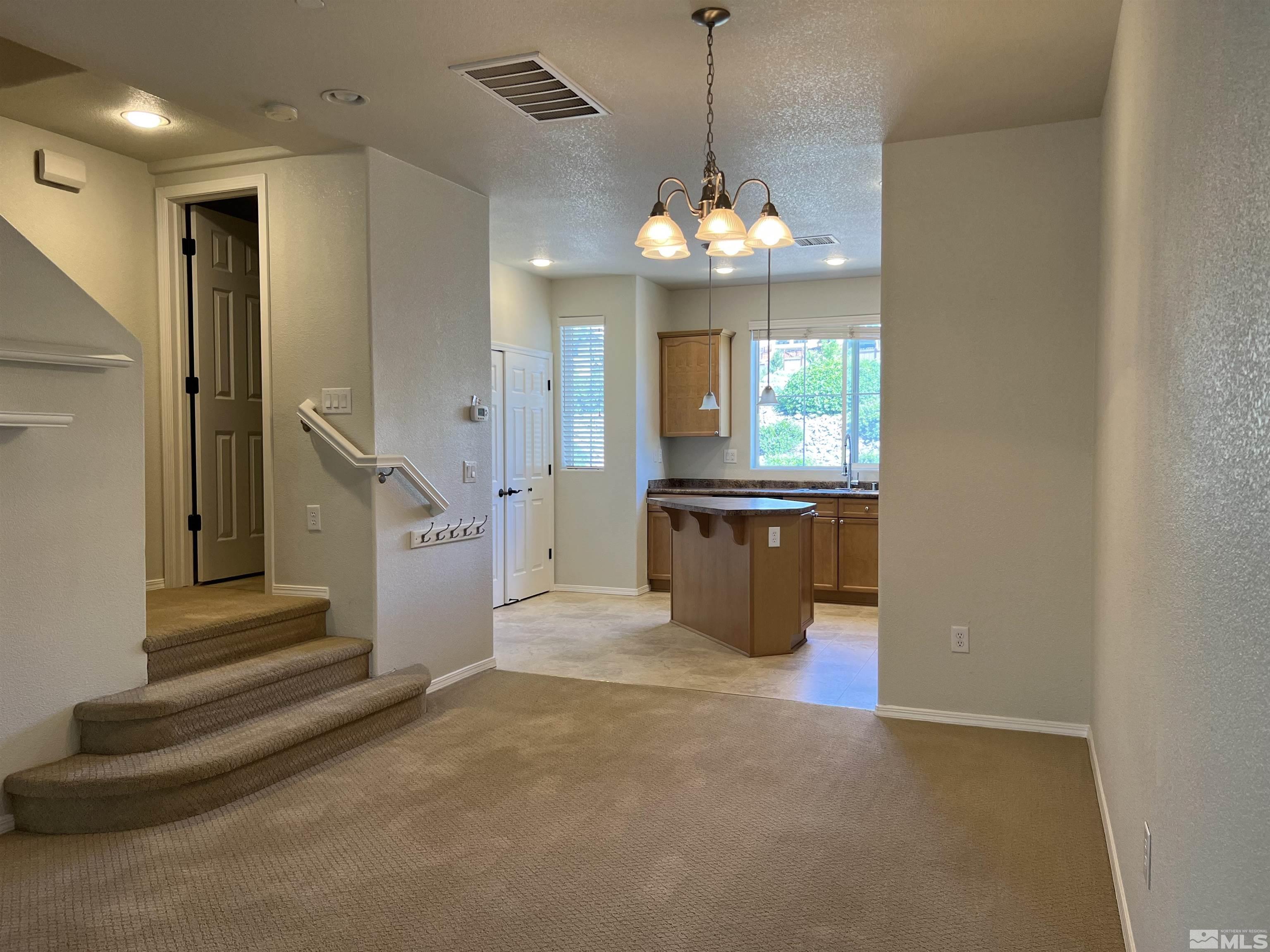 Photo #3: 250002336 Listing 