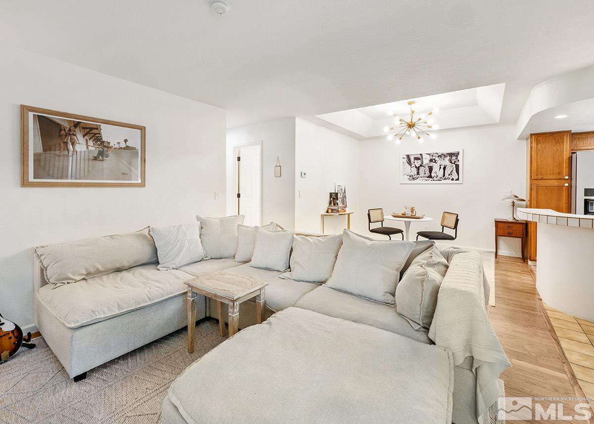 Photo #5: 250002406 Listing 