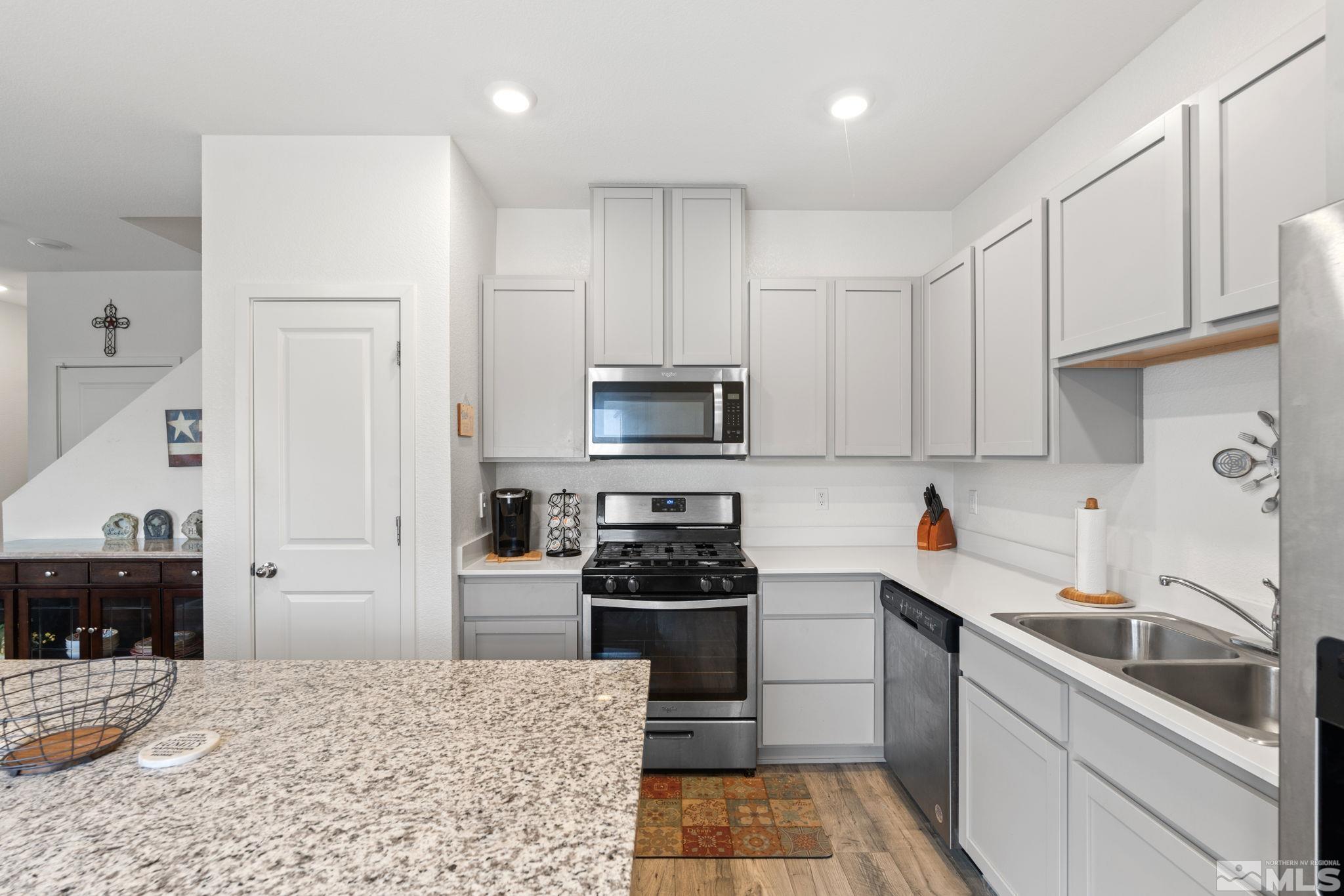 Photo #6: 250002568 Listing 