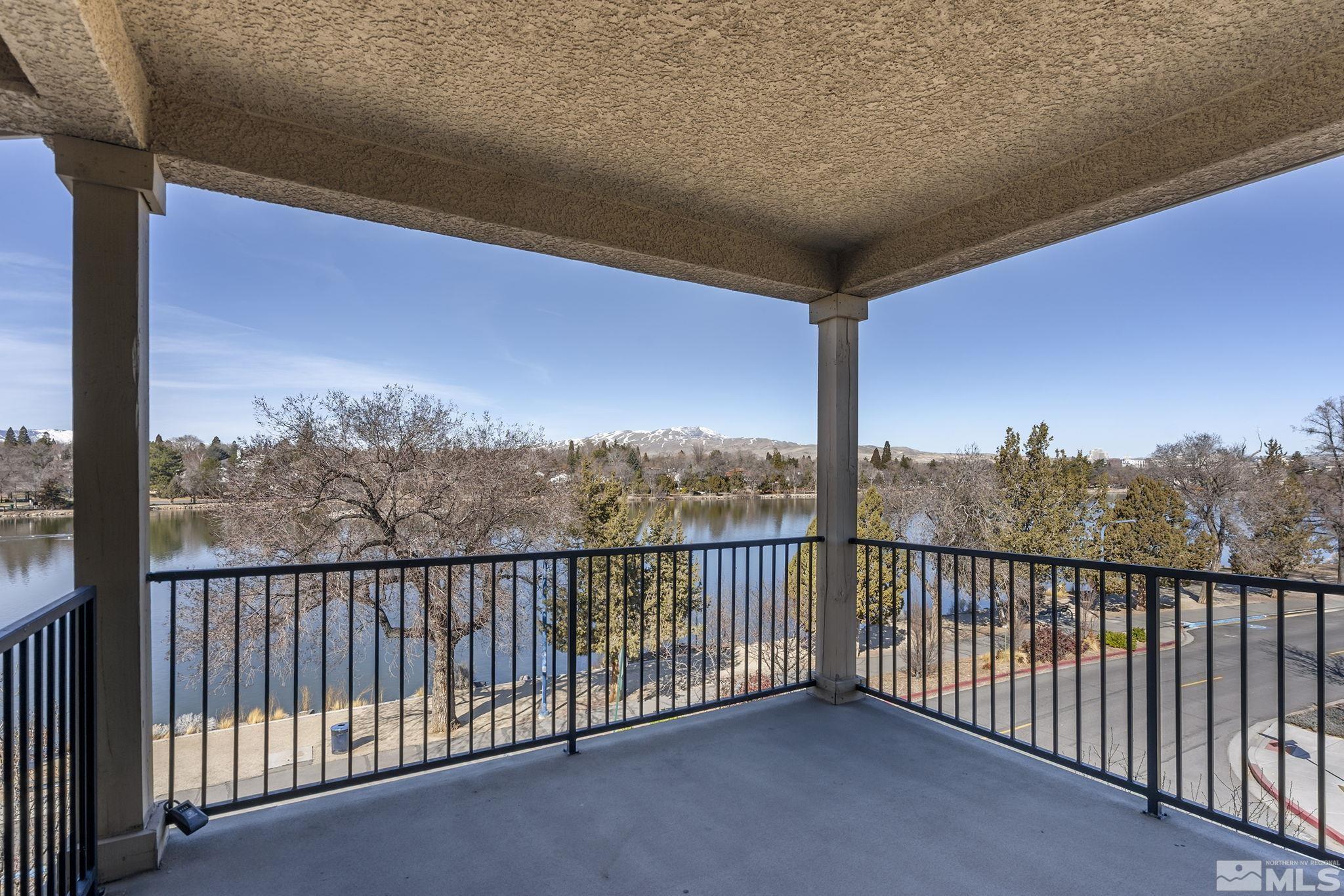 Photo #2: 250002591 Listing 