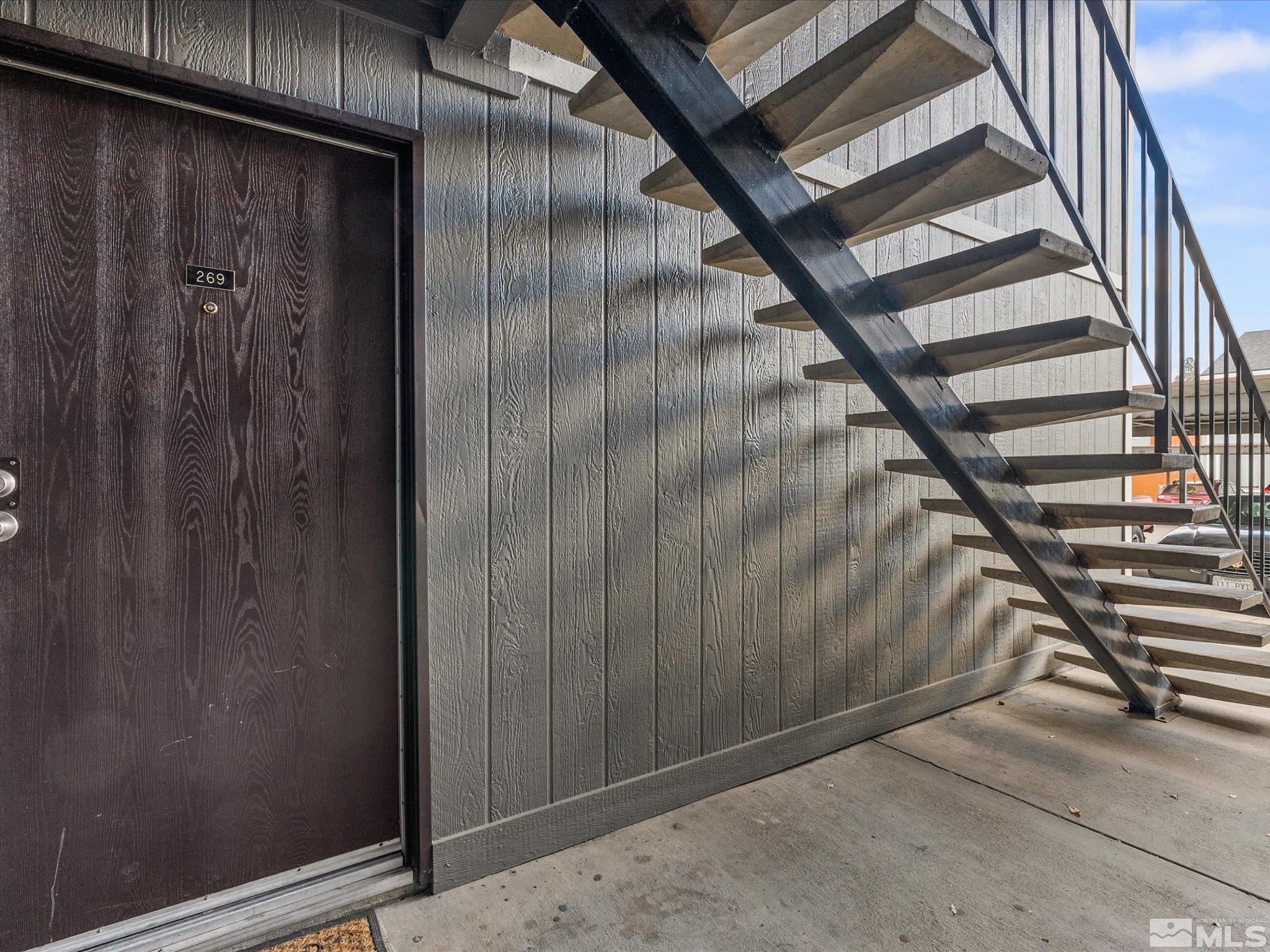 Photo #2: 250002646 Listing 