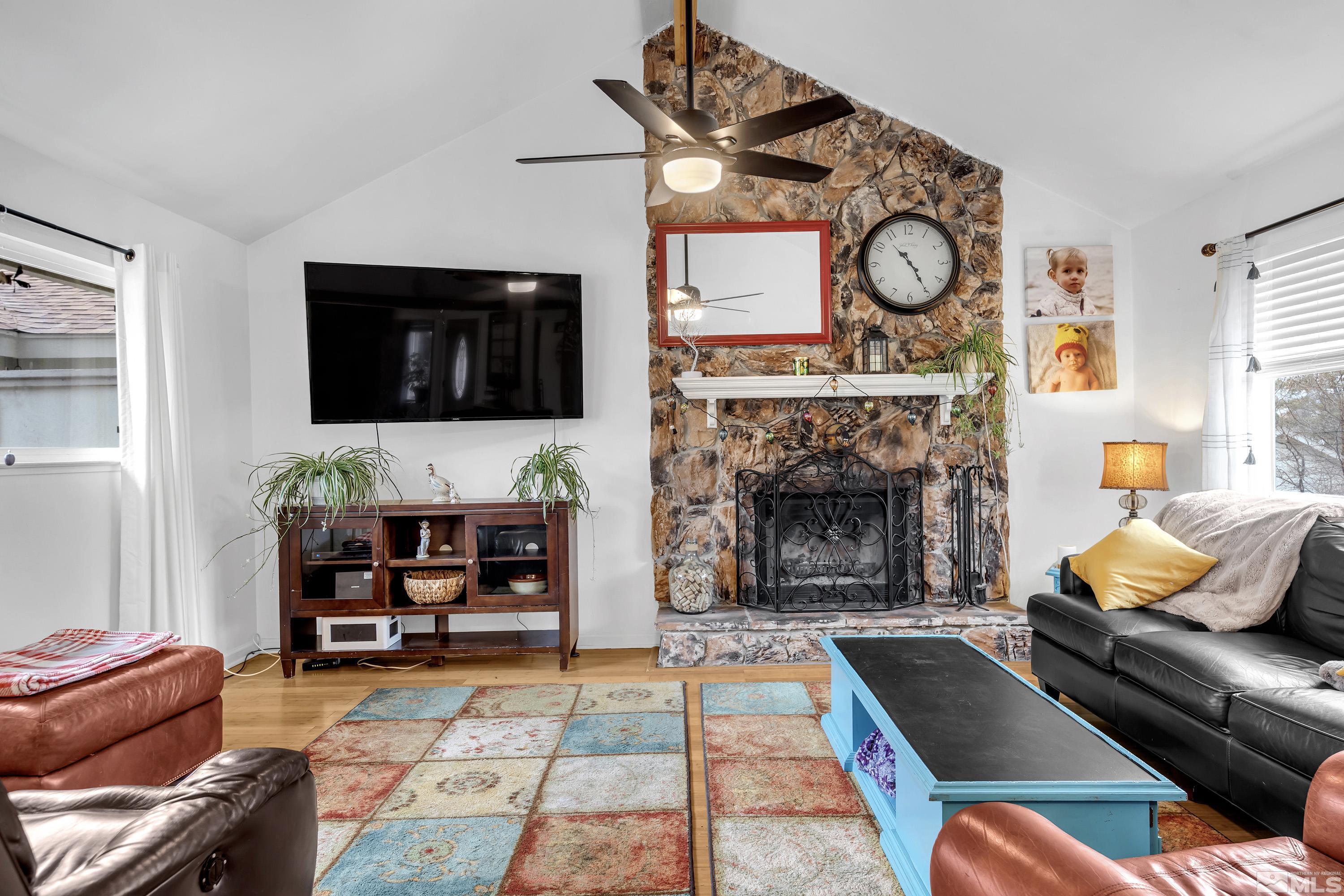 Photo #3: 250002676 Listing 