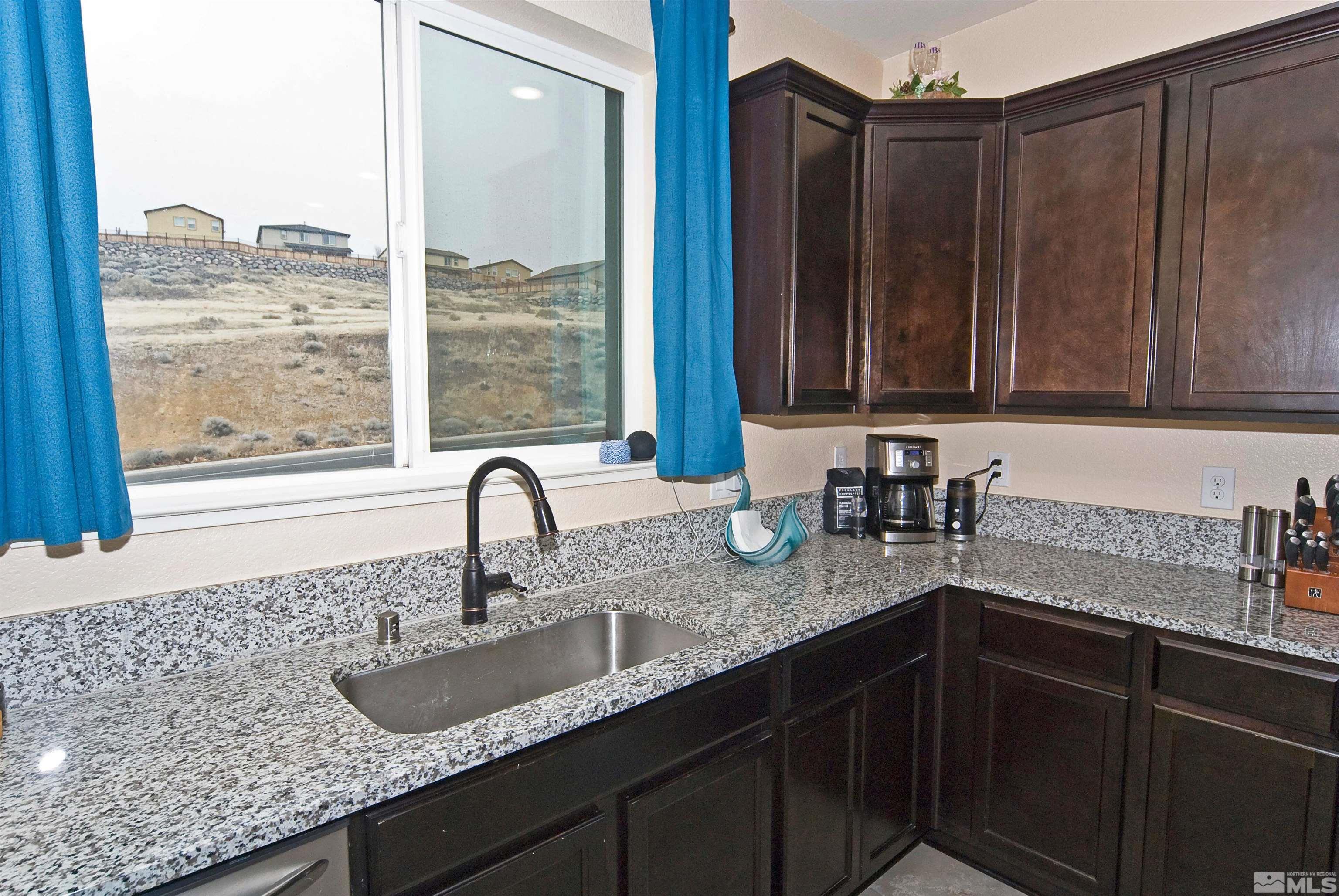 Photo #4: 250002861 Listing: Photo #4