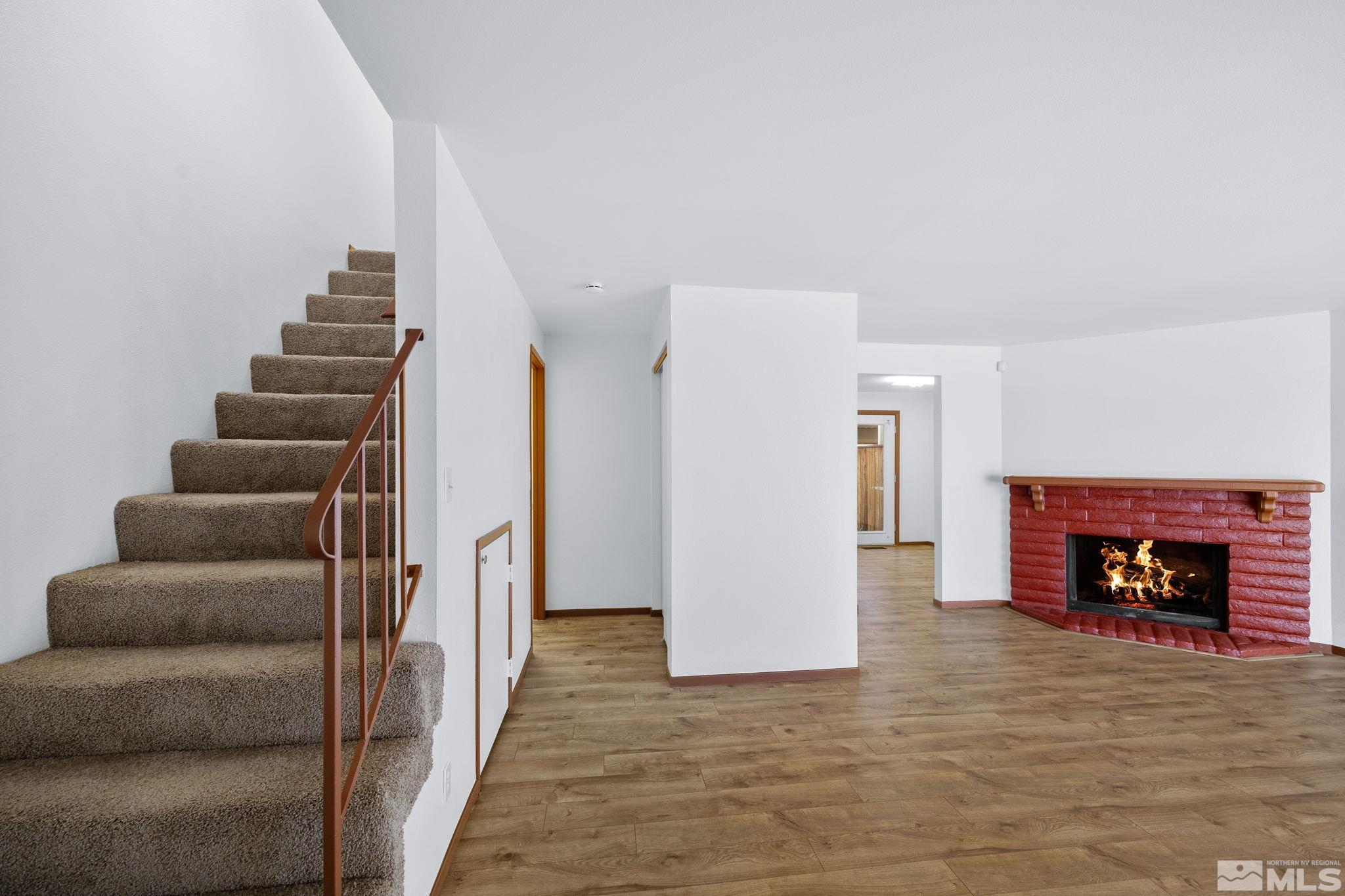 Photo #5: 250002950 Listing 