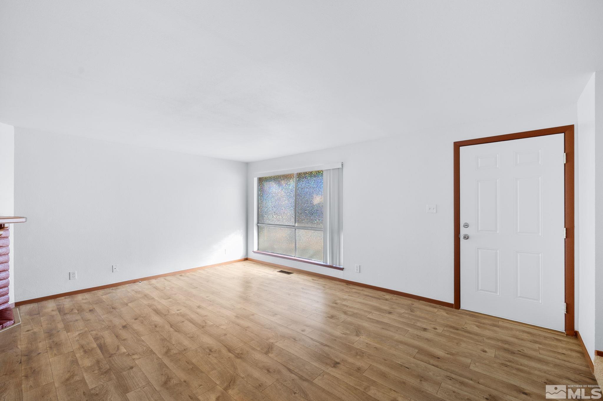 Photo #6: 250002950 Listing 