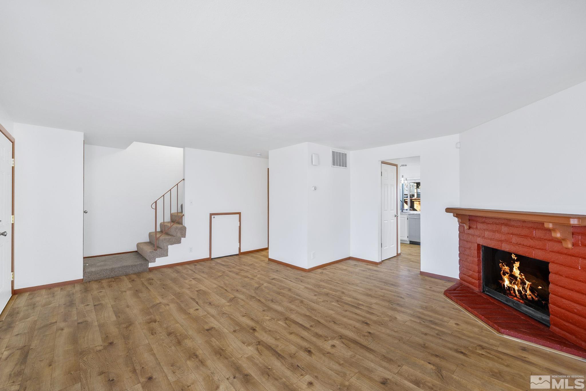Photo #7: 250002950 Listing: Photo #7