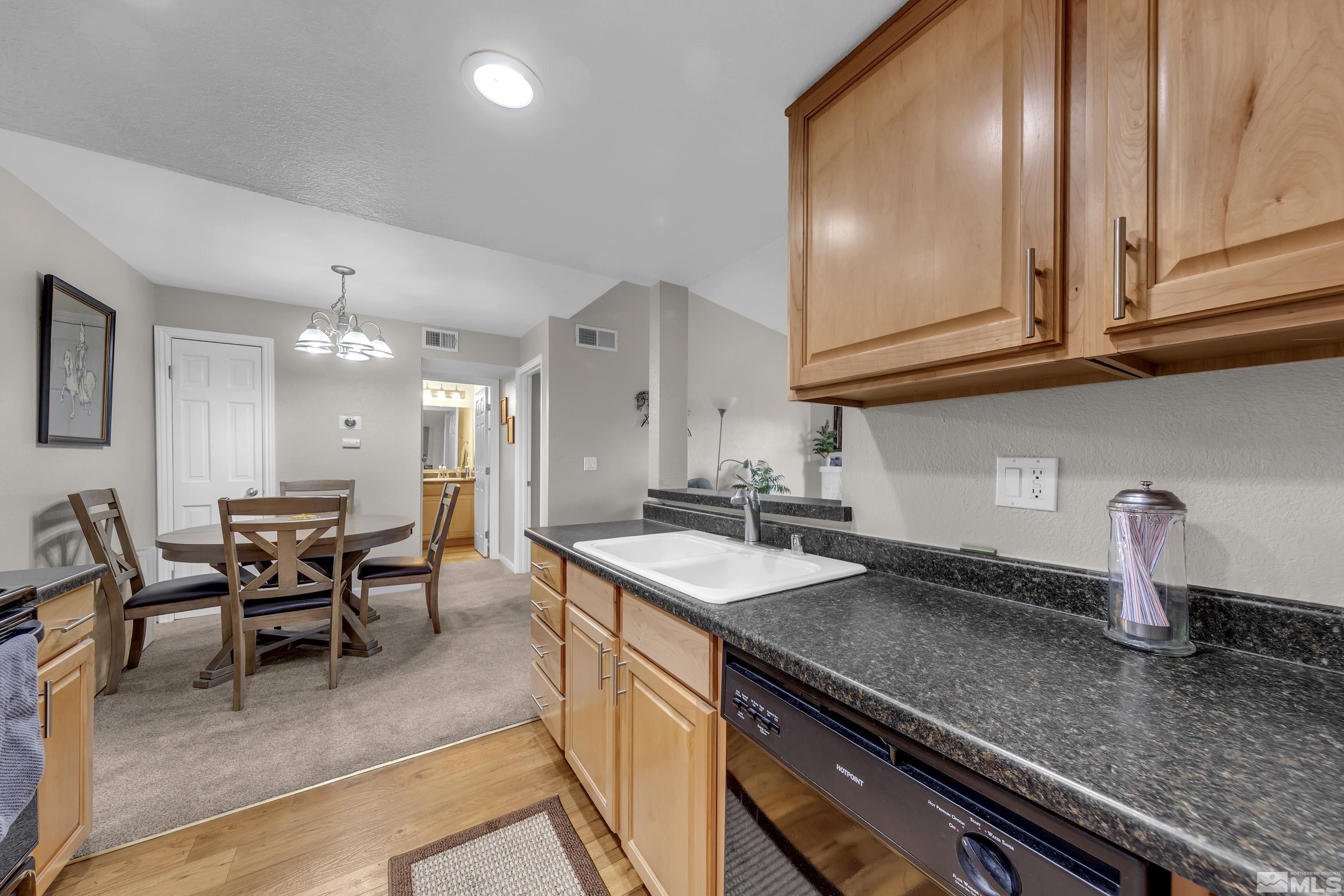 Photo #16: 250002988 Listing: Photo #16