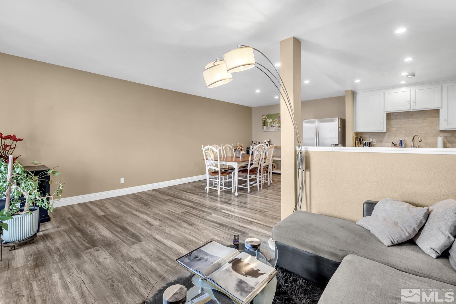 Photo #5: 250003115 Listing 