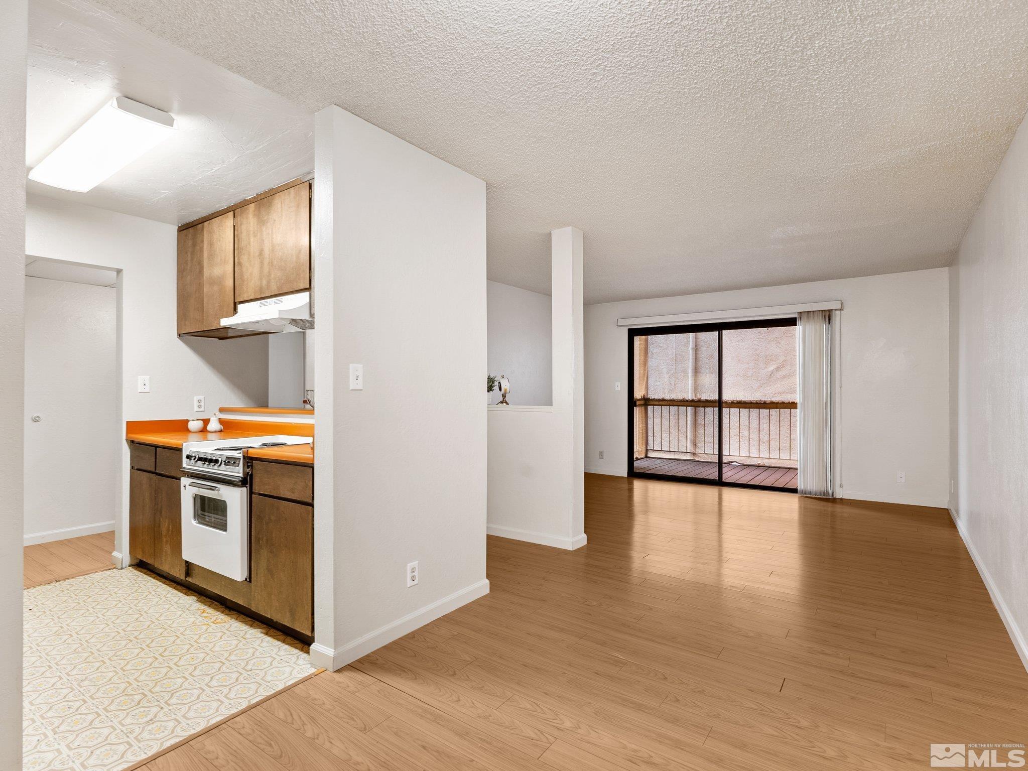 Photo #5: 250003144 Listing: Photo #5