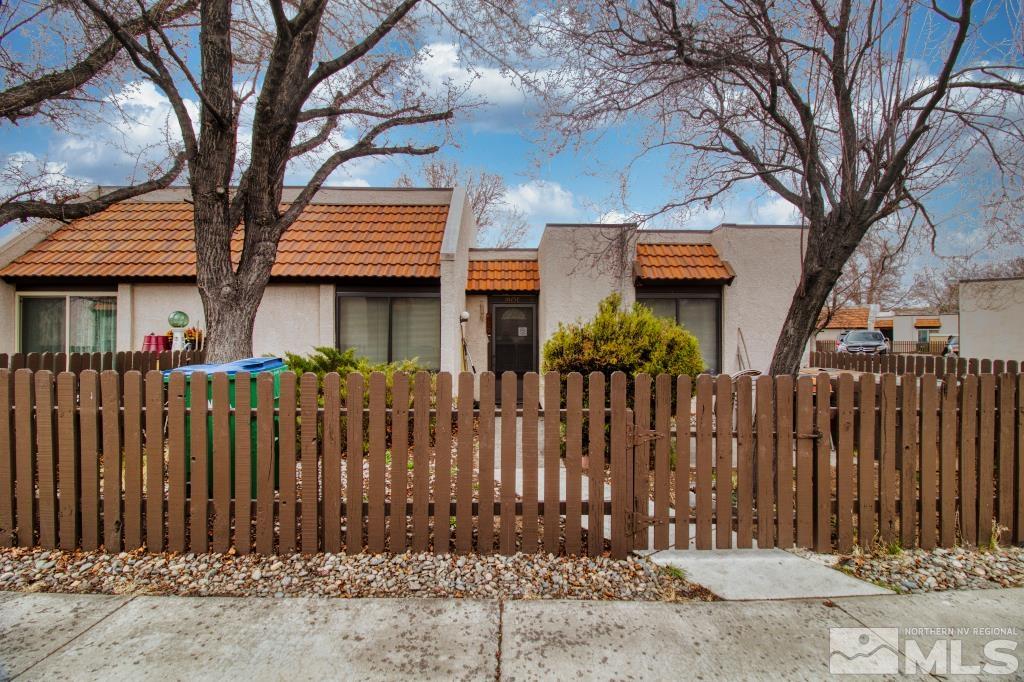 Photo #2: 250003148 Listing: Photo #2