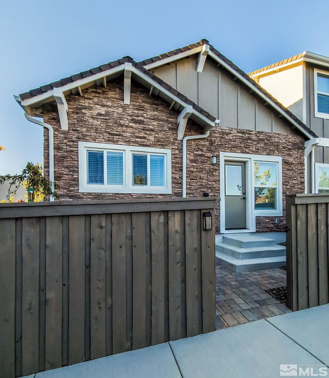 More Details about MLS # 250003312 : 18649 VILLAGE CENTER DRIVE#12