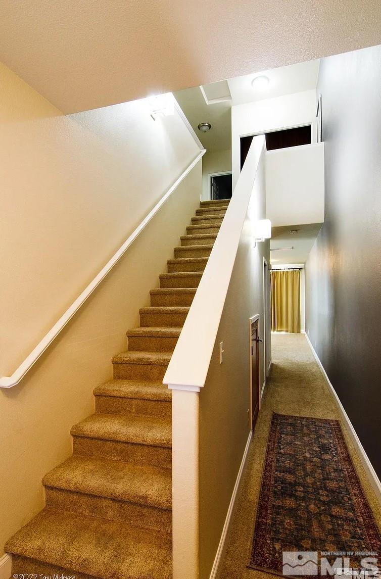 Photo #2: 250003356 Listing 