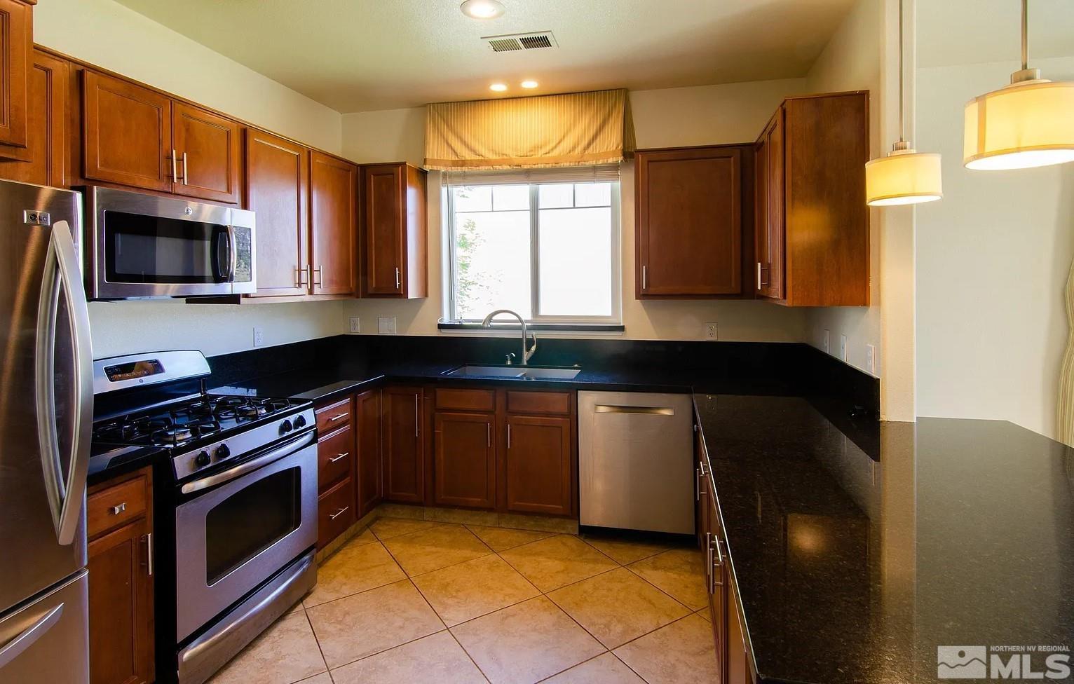 Photo #8: 250003356 Listing: Photo #8