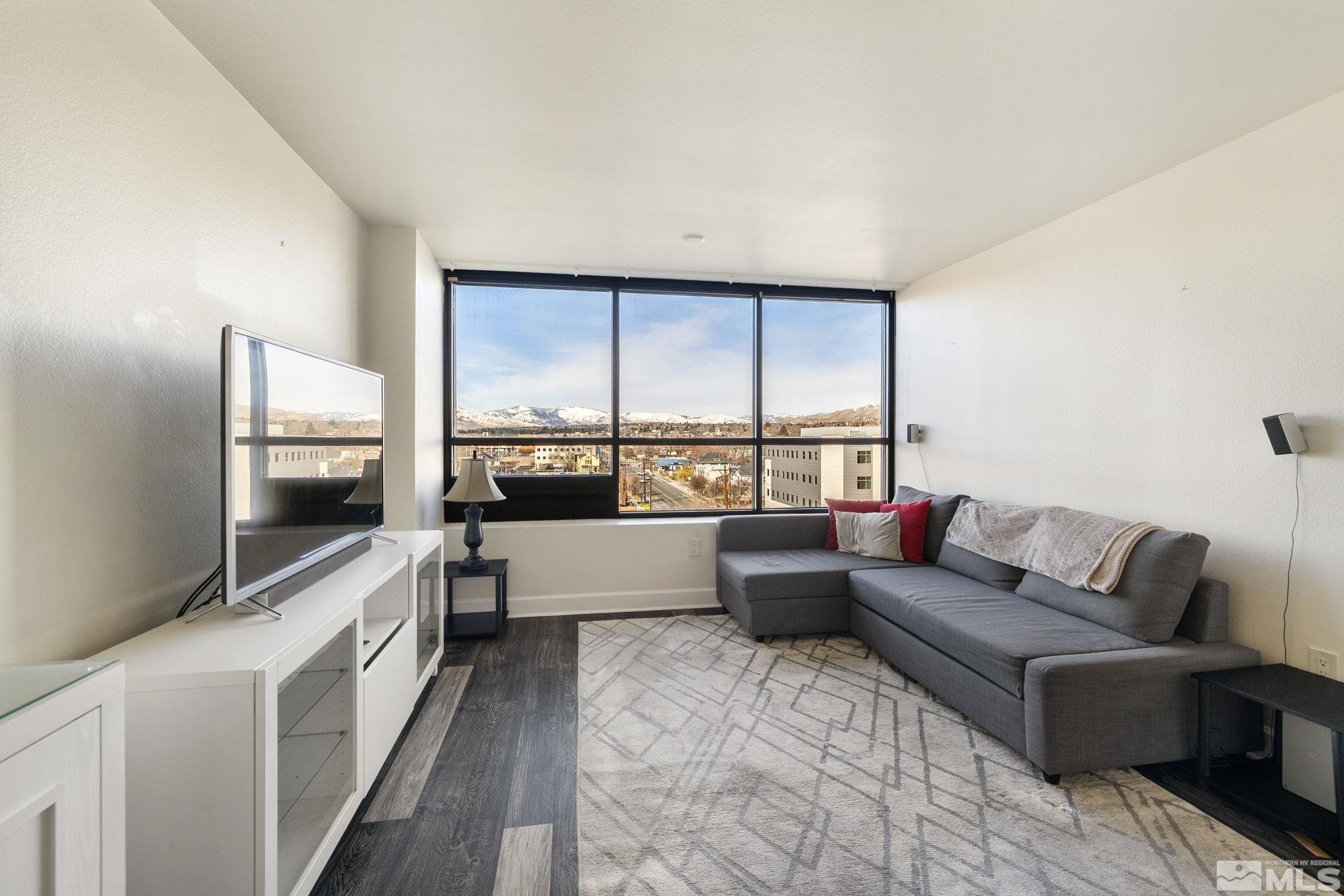 Photo #2: 250003363 Listing 