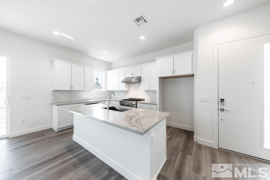 Photo #3: 250003440 Listing 