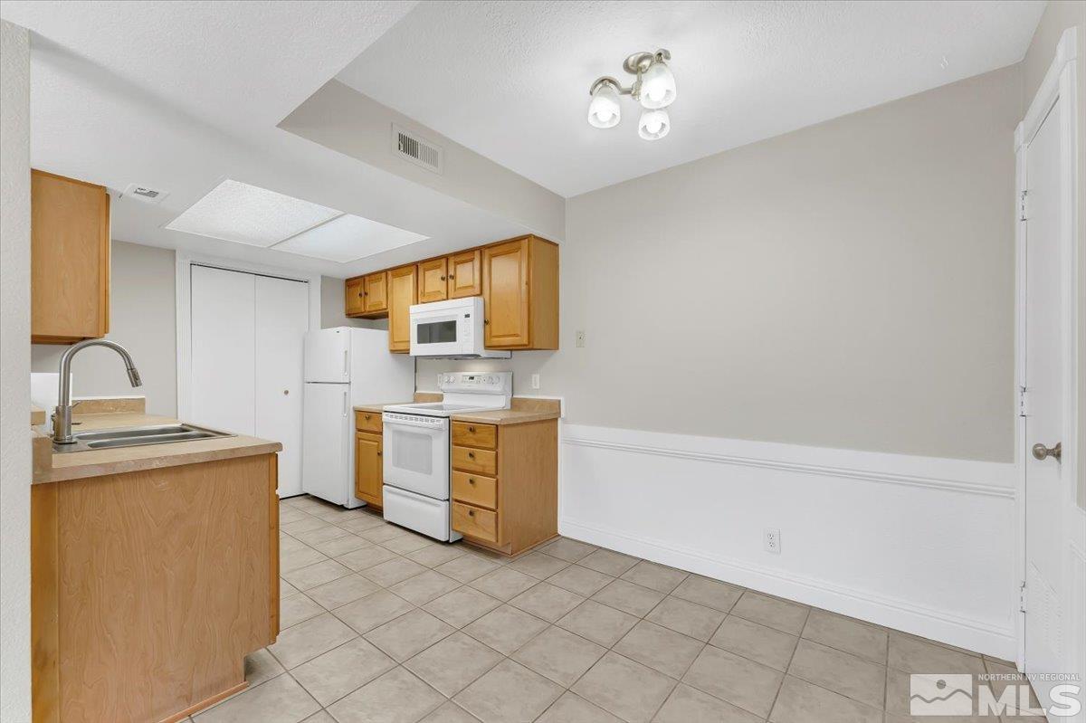 Photo #7: 250003559 Listing: Photo #7
