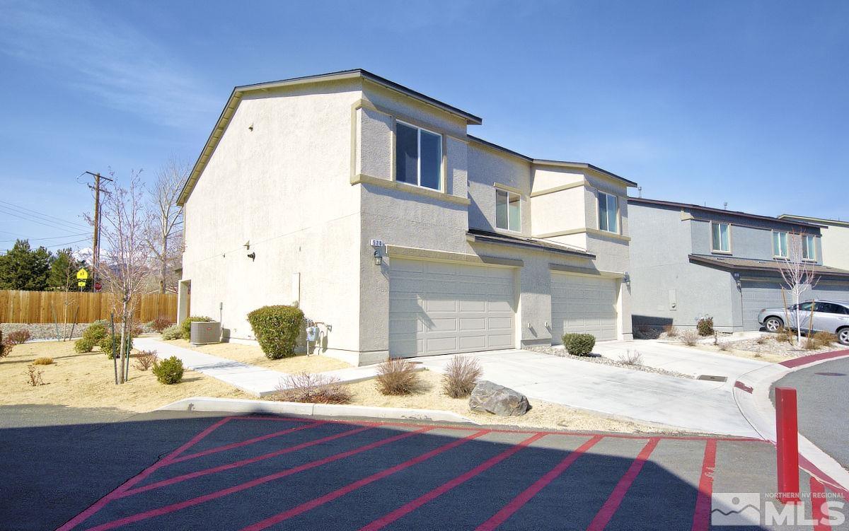 More Details about MLS # 250003631 : 520 AUTUMN BREEZE CIRCLE