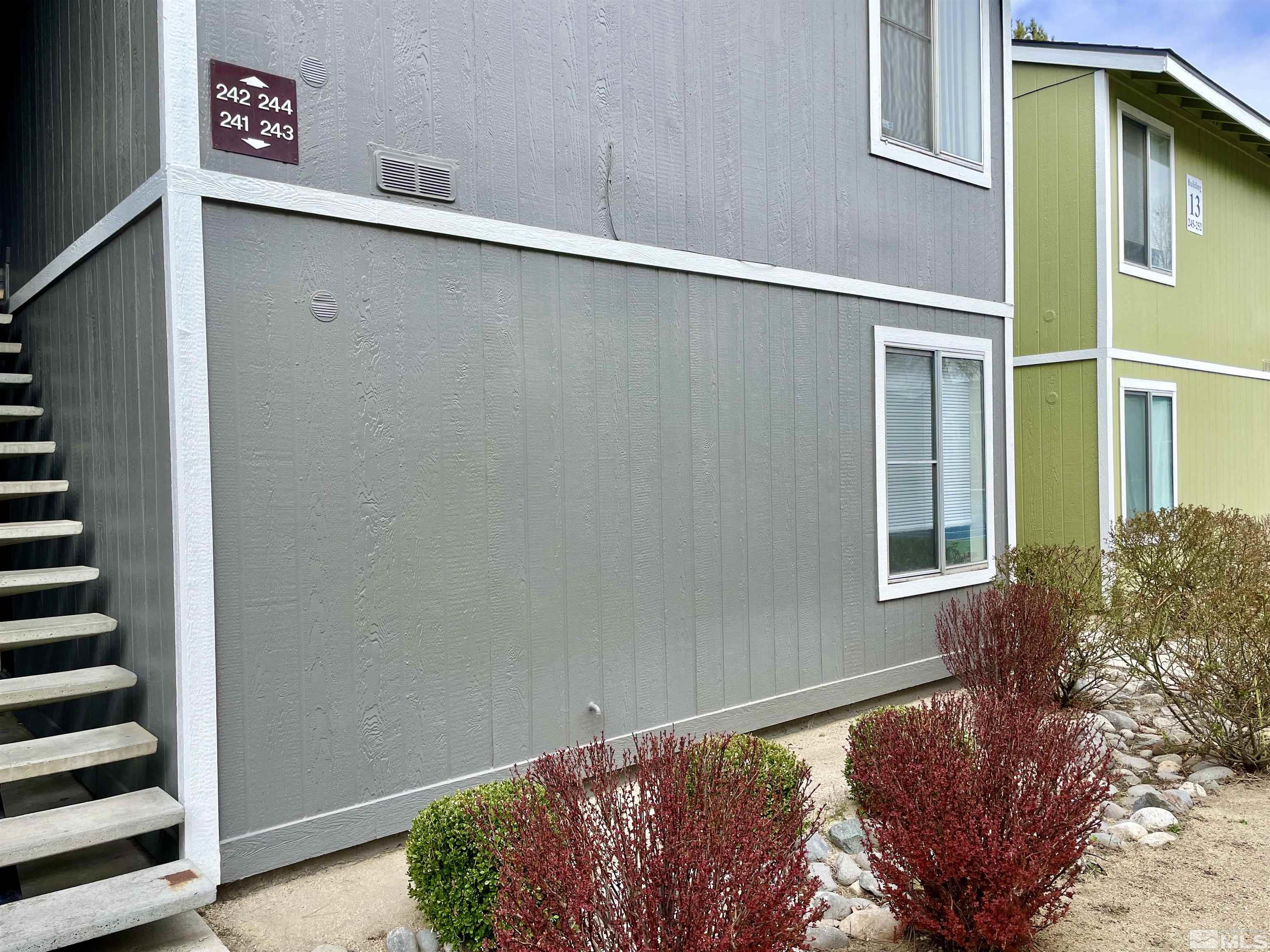 Photo #2: 250003632 Listing 