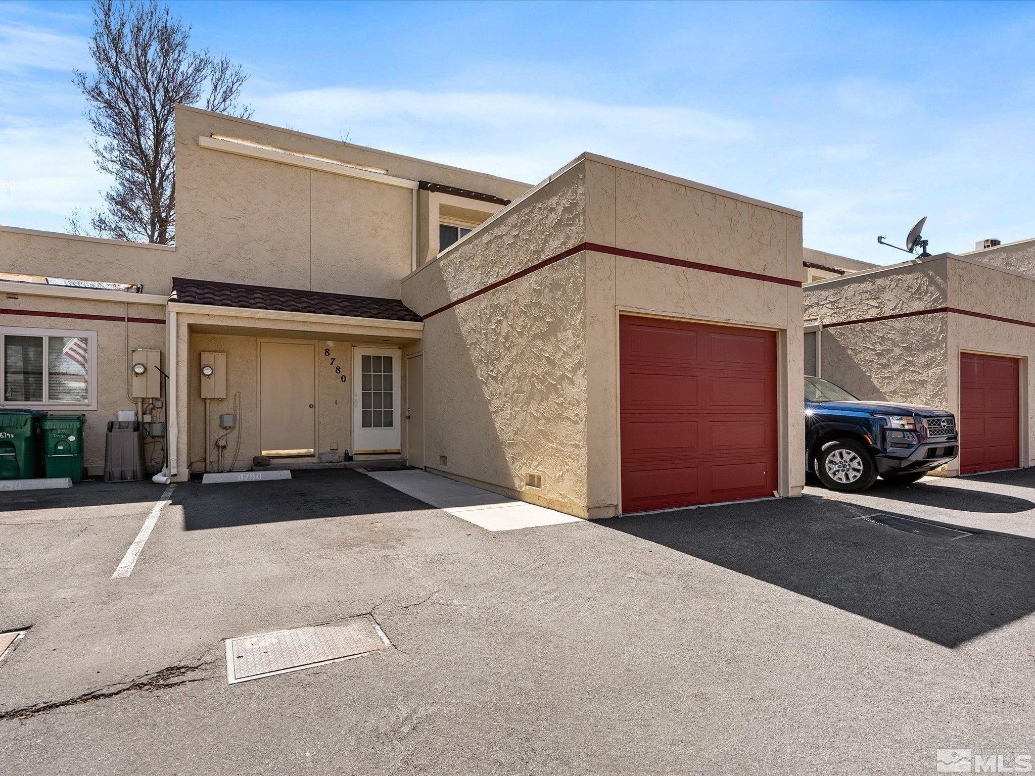 Photo #2: 250003714 Listing 