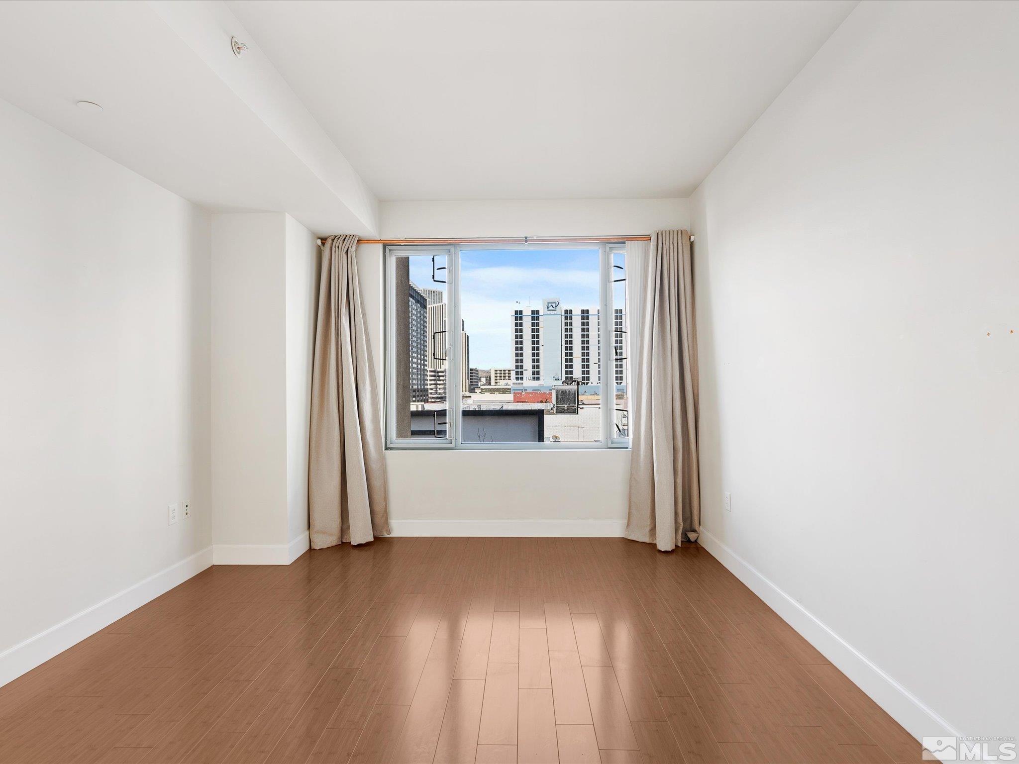 Photo #11: 250003755 Listing: Photo #11
