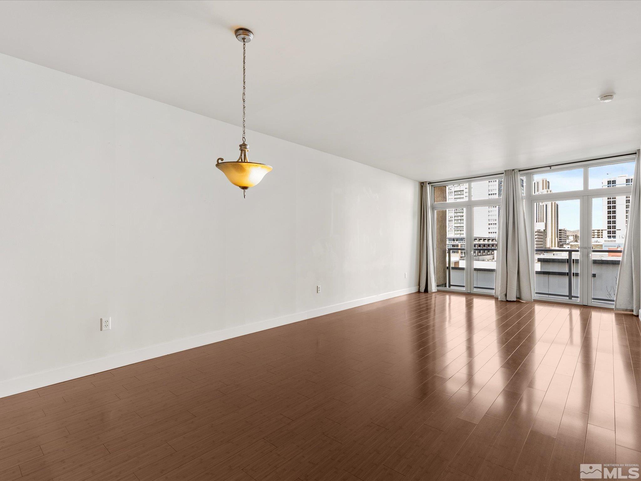 Photo #4: 250003755 Listing: Photo #4